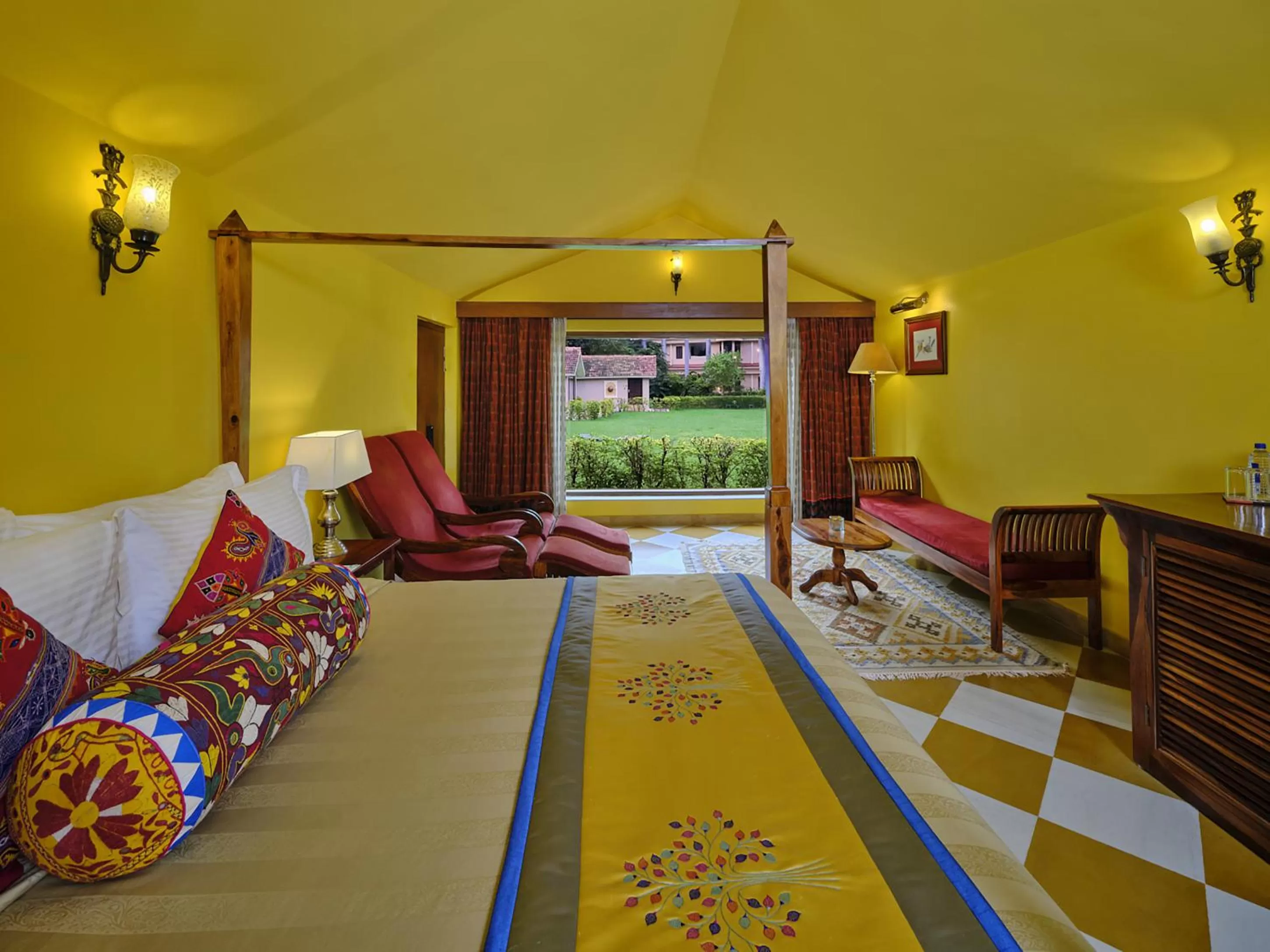 Bedroom, Bed in jüSTa Rajputana Resort & Convention Centre, Udaipur