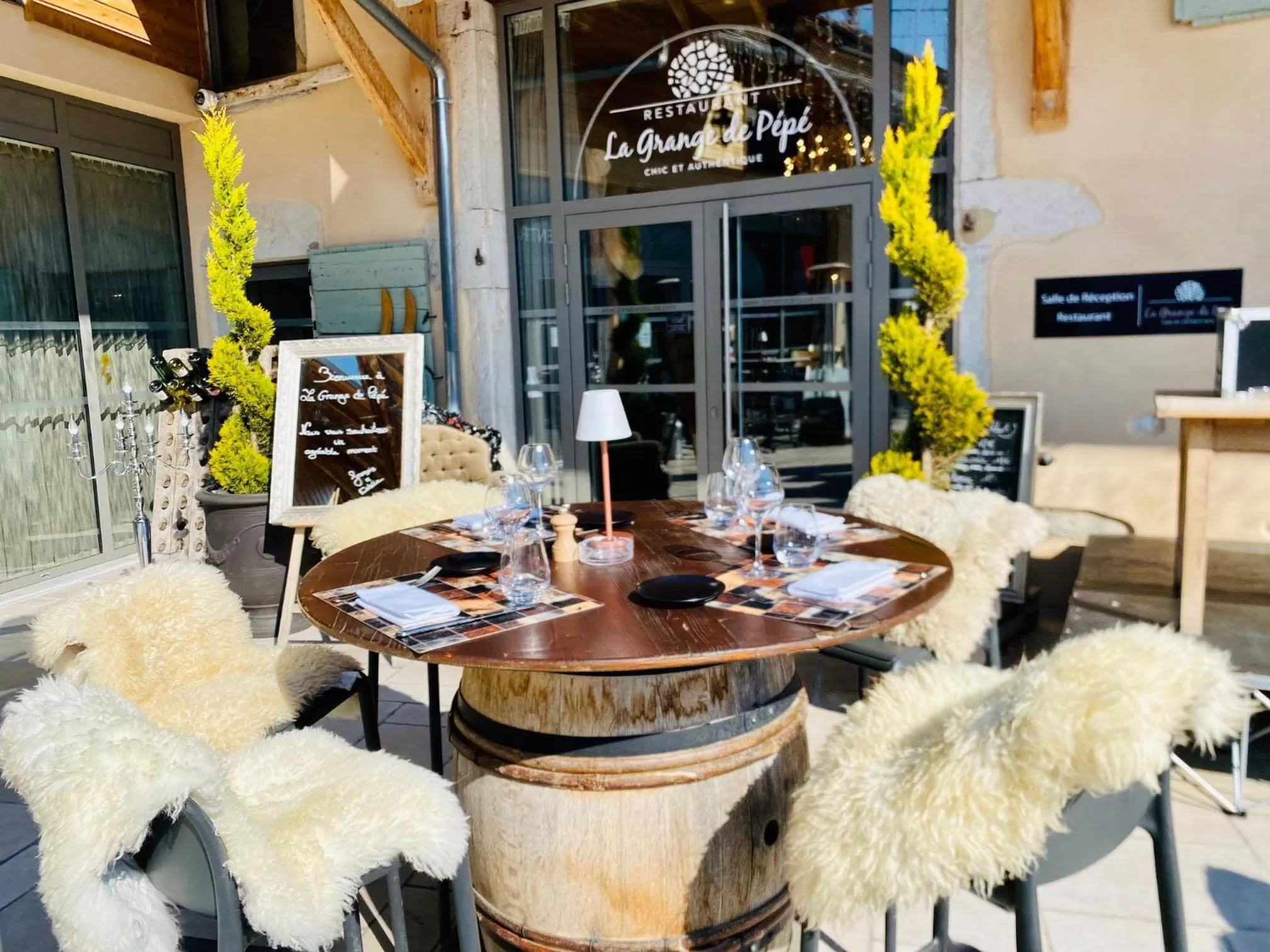 Restaurant/places to eat in Les Villas du Domaine de Suzel