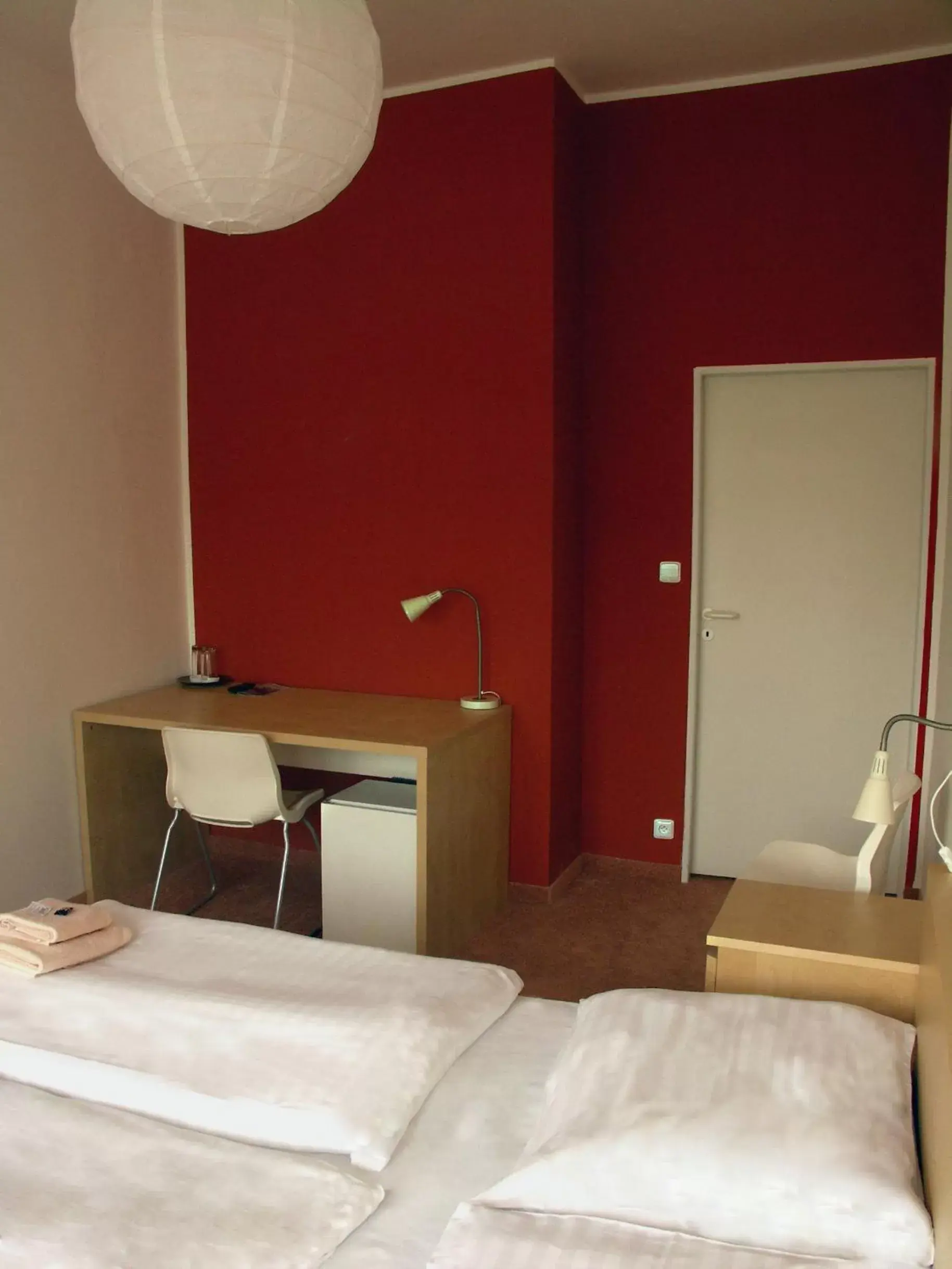 Double or Twin Room in Hotel Saloon Double or Twin Room in Hotel Saloon