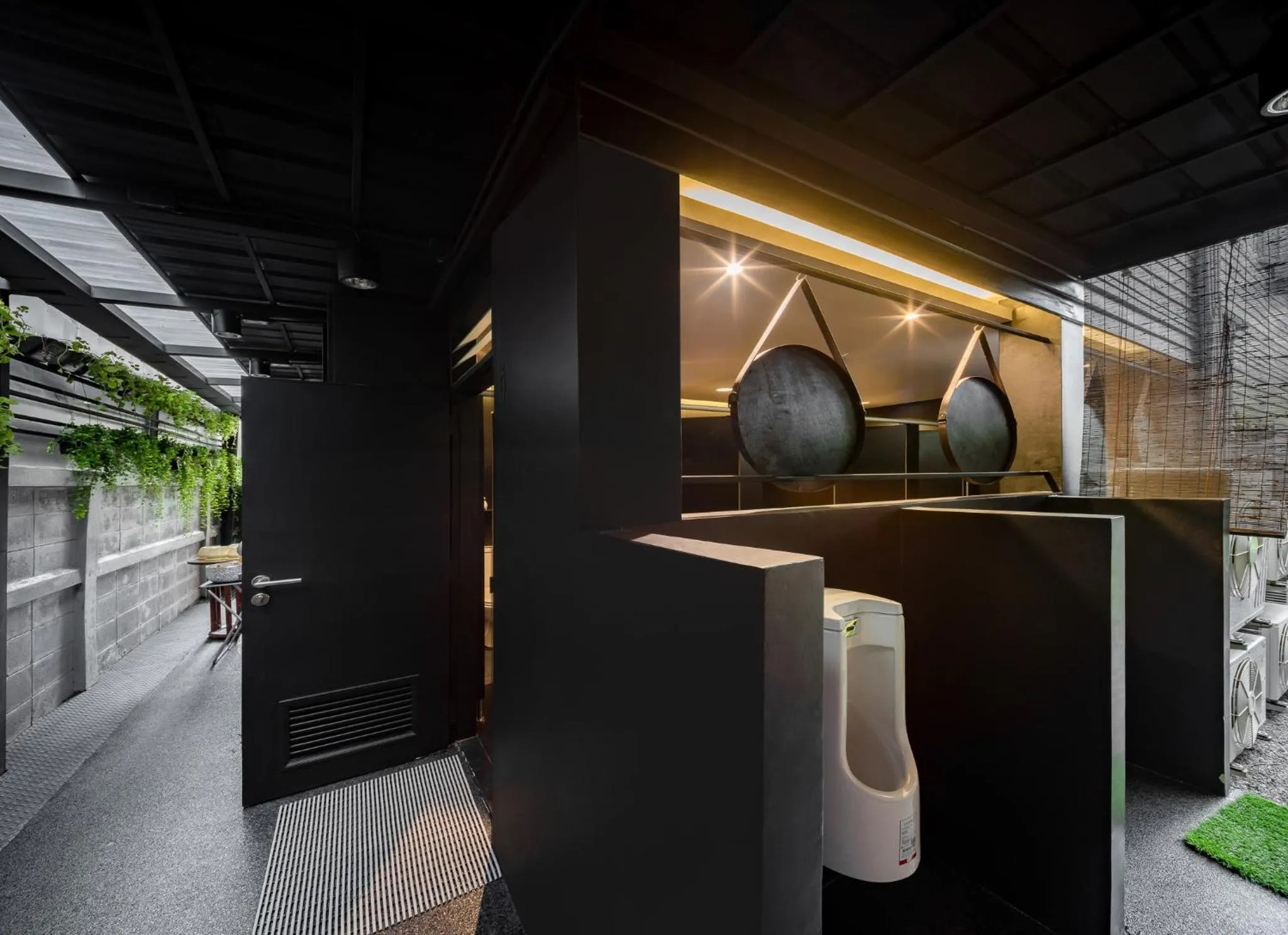 Toilet in Kloem Hostel