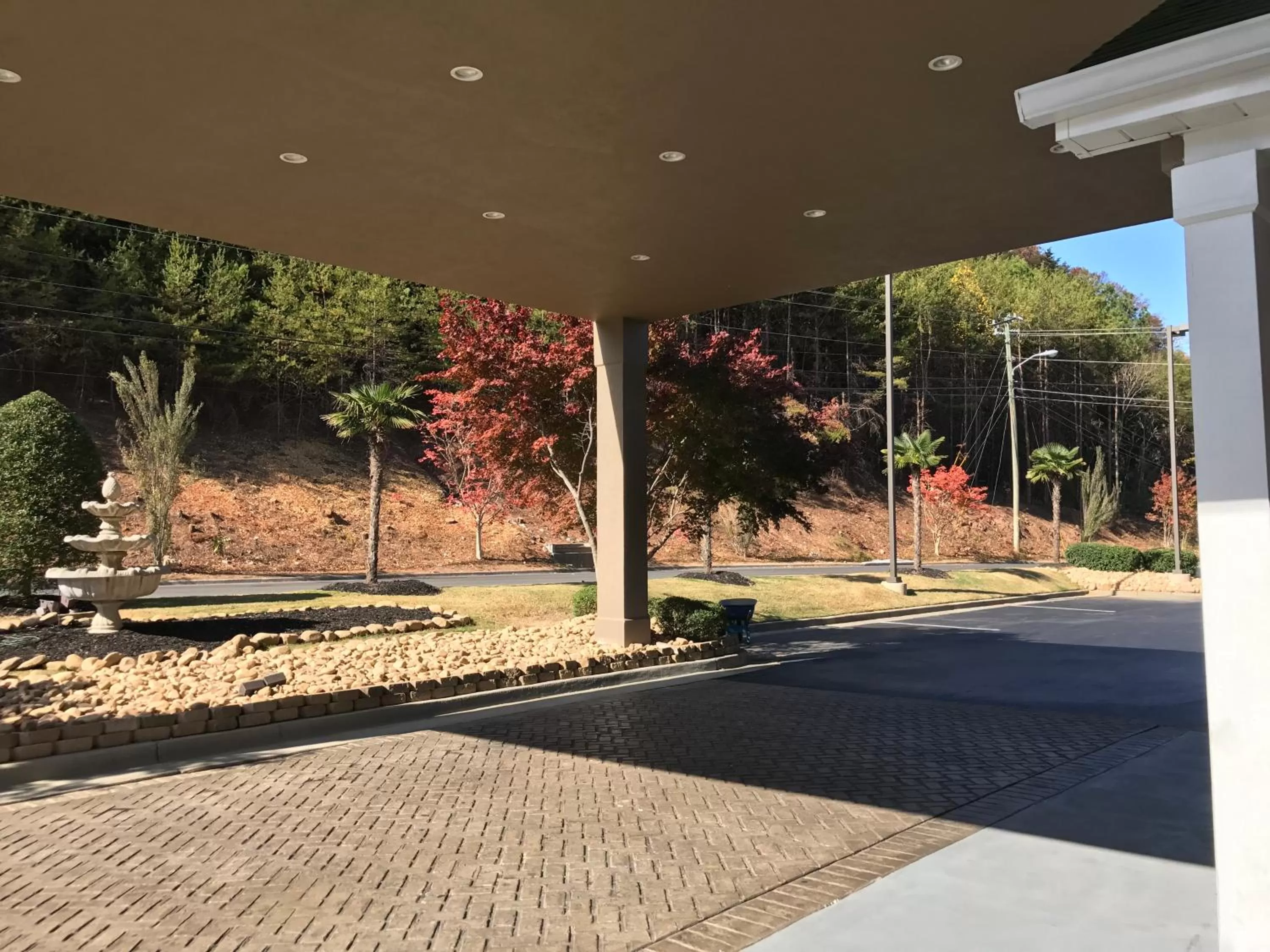 Facade/entrance in Country Inn & Suites by Radisson, Dalton, GA