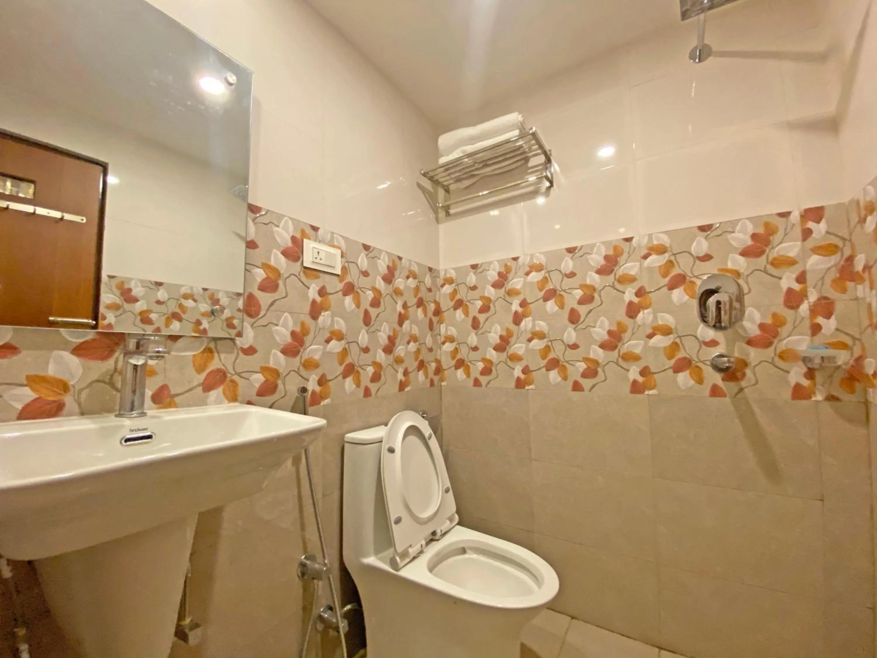 Shower in Hotel Nilakantha Pvt. Ltd