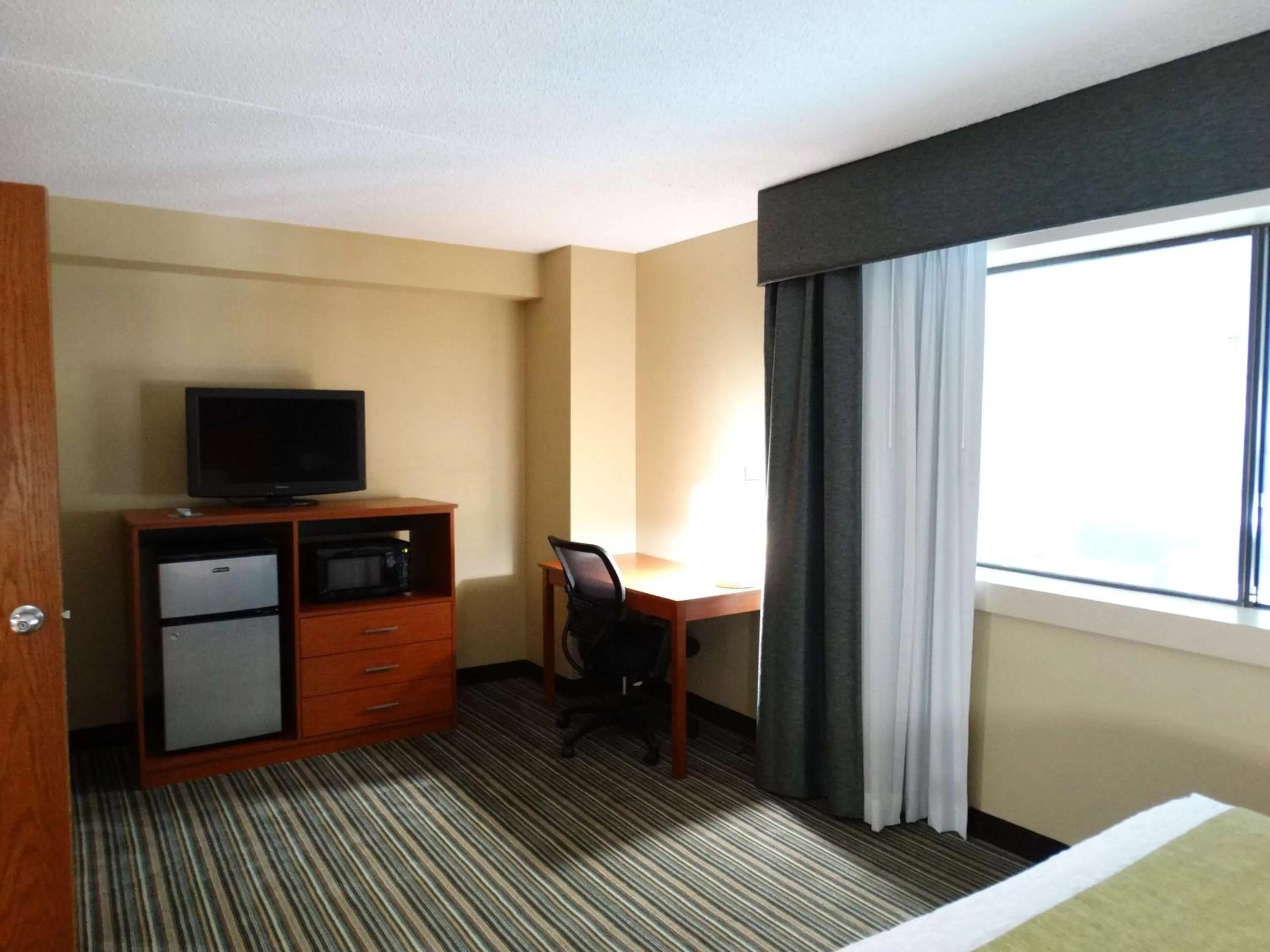 Other, Bed in Best Western Warren Hotel