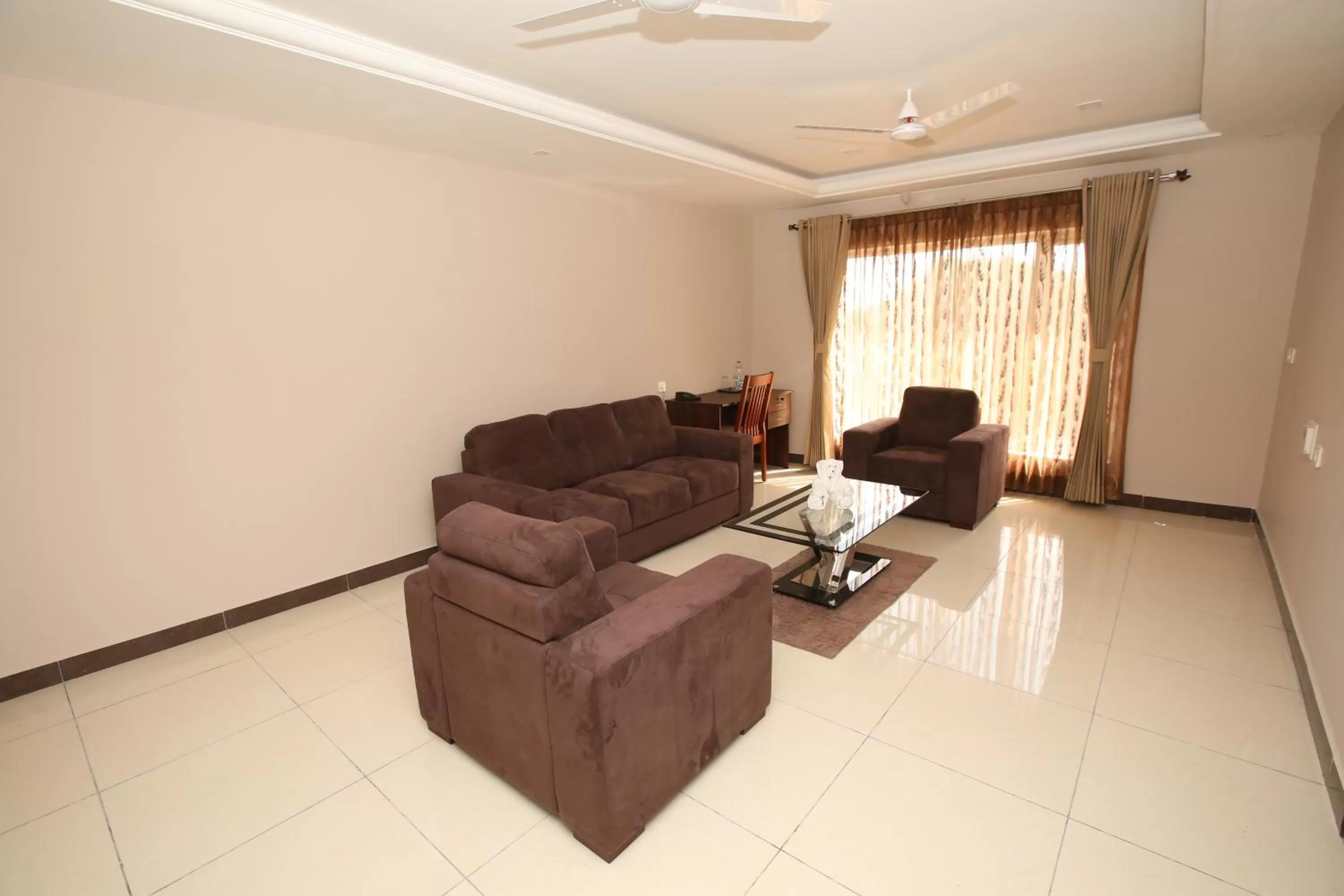 Living room in Hotel Golden Gateway