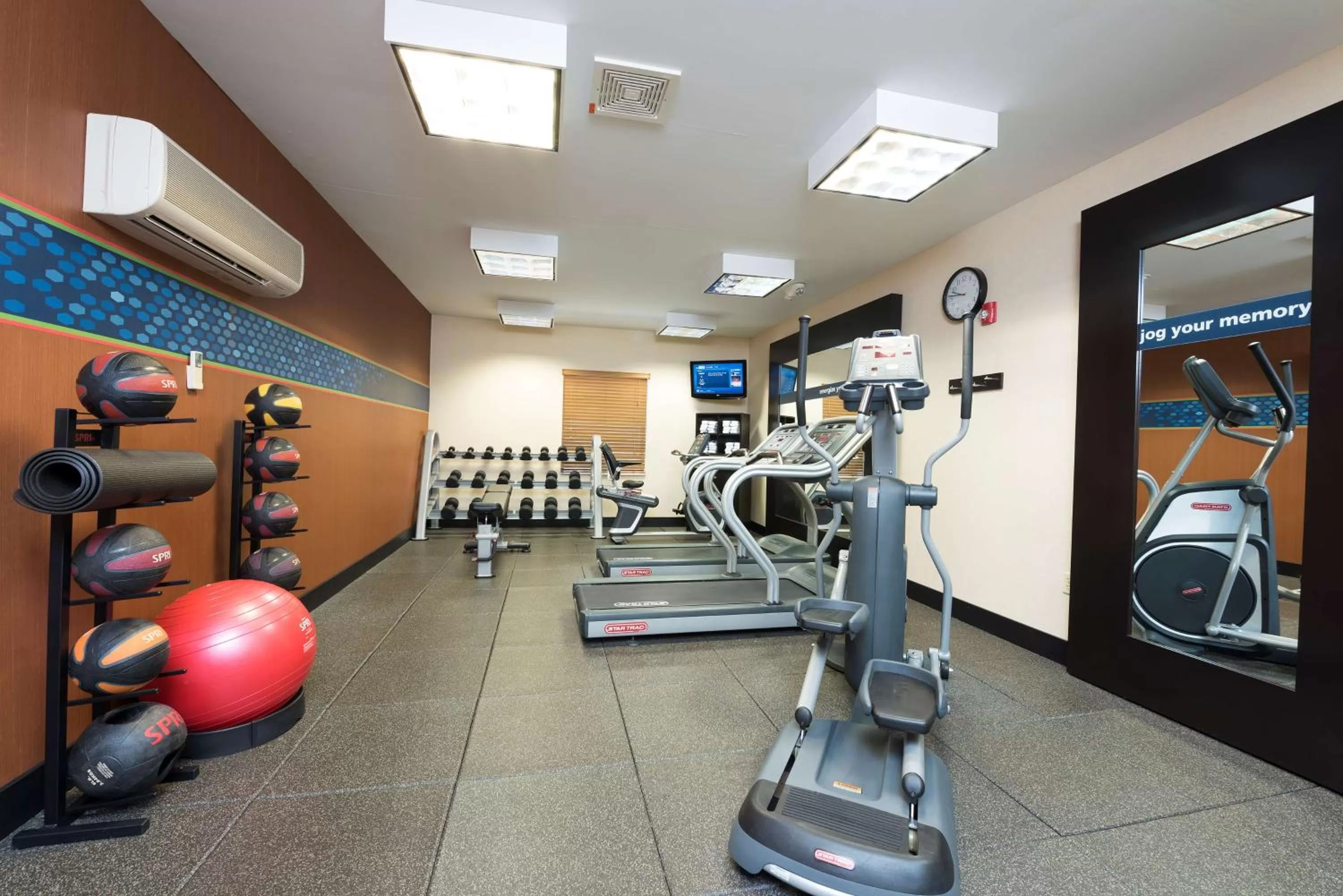 Fitness centre/facilities in Hampton Inn & Suites Mansfield South @ I 71