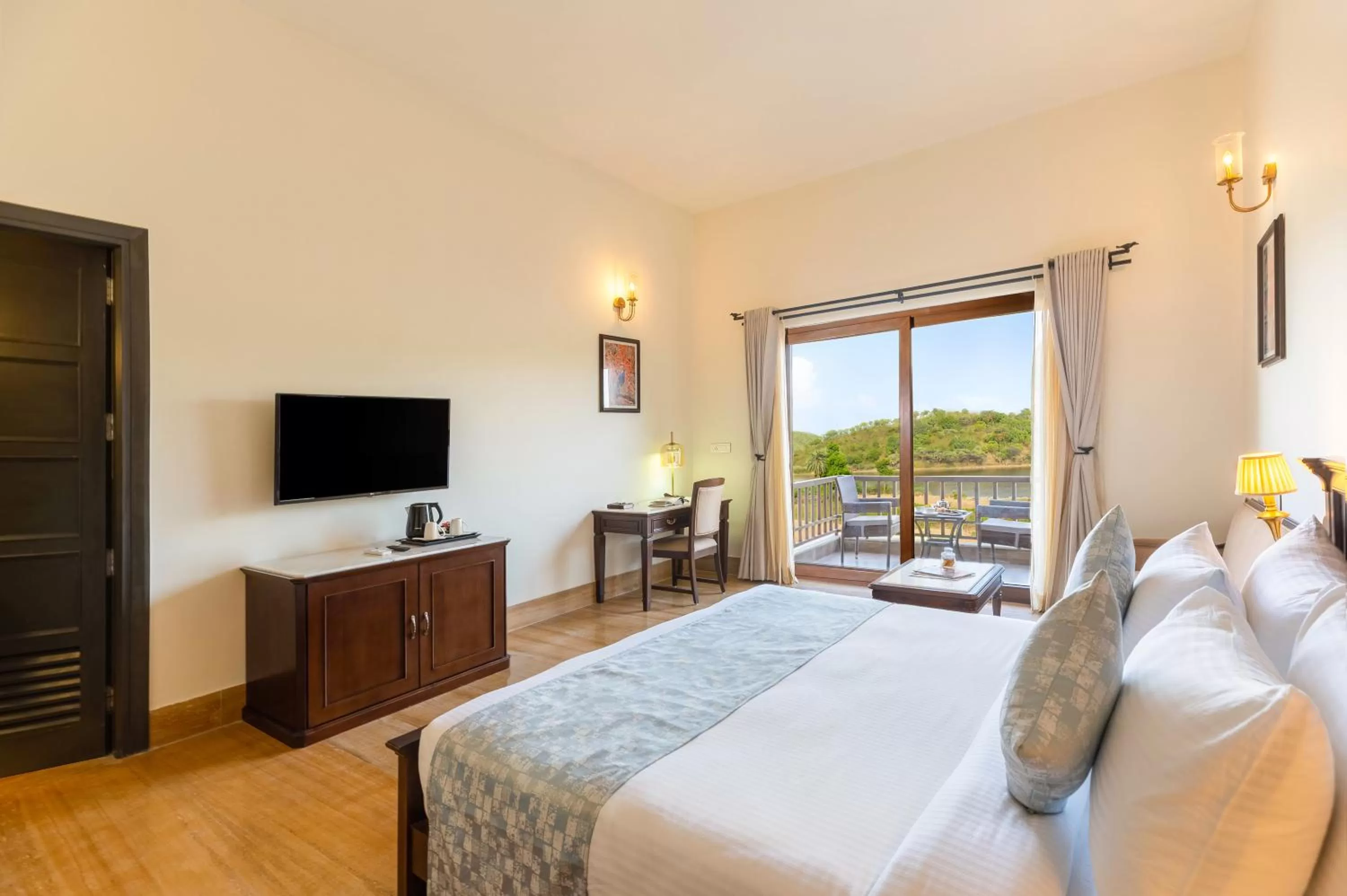 Property building, Bed in Sarasiruham Resort - Private Pool Villa in Udaipur