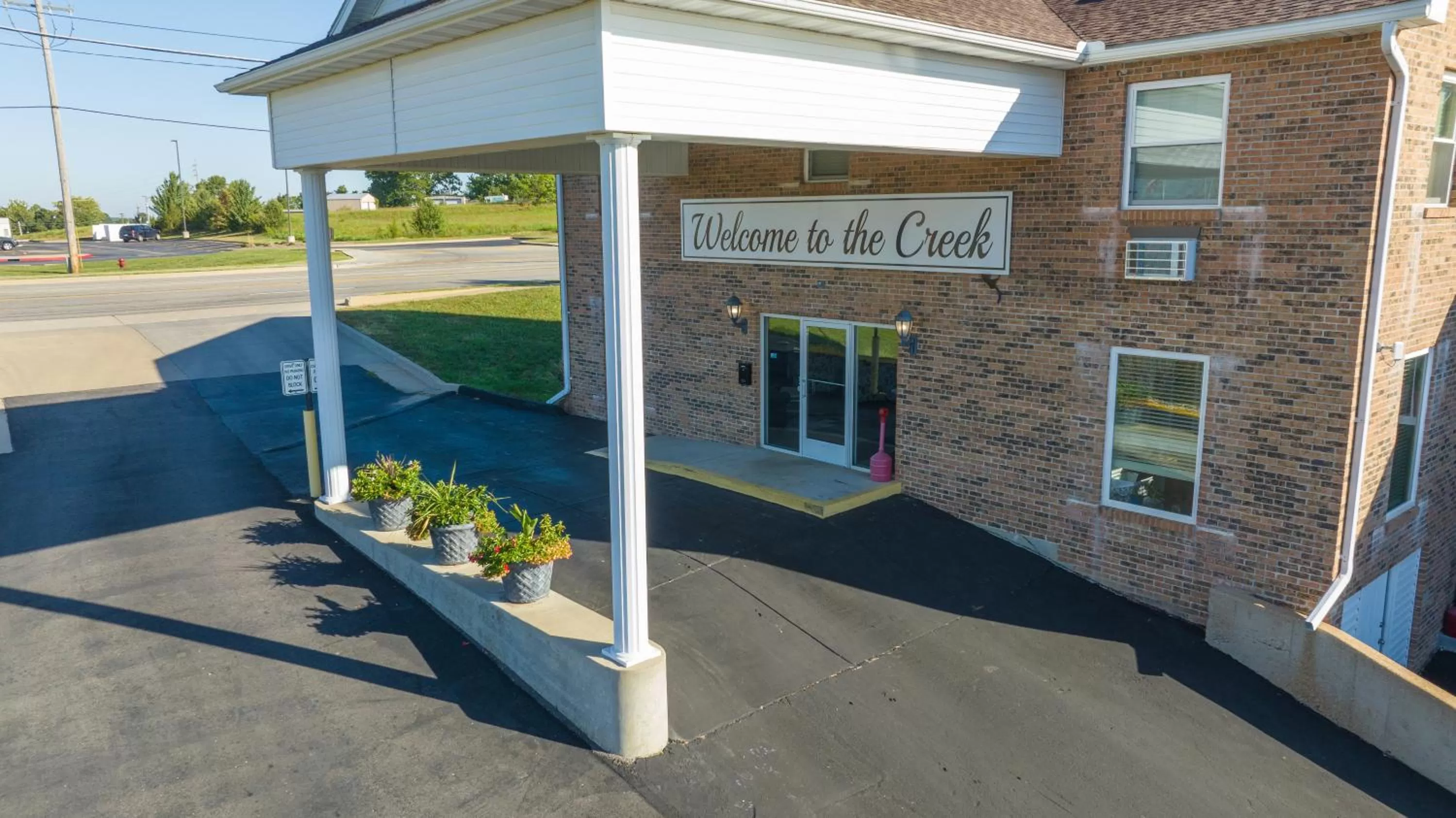 Property building in Schmidt's Creek Hotel