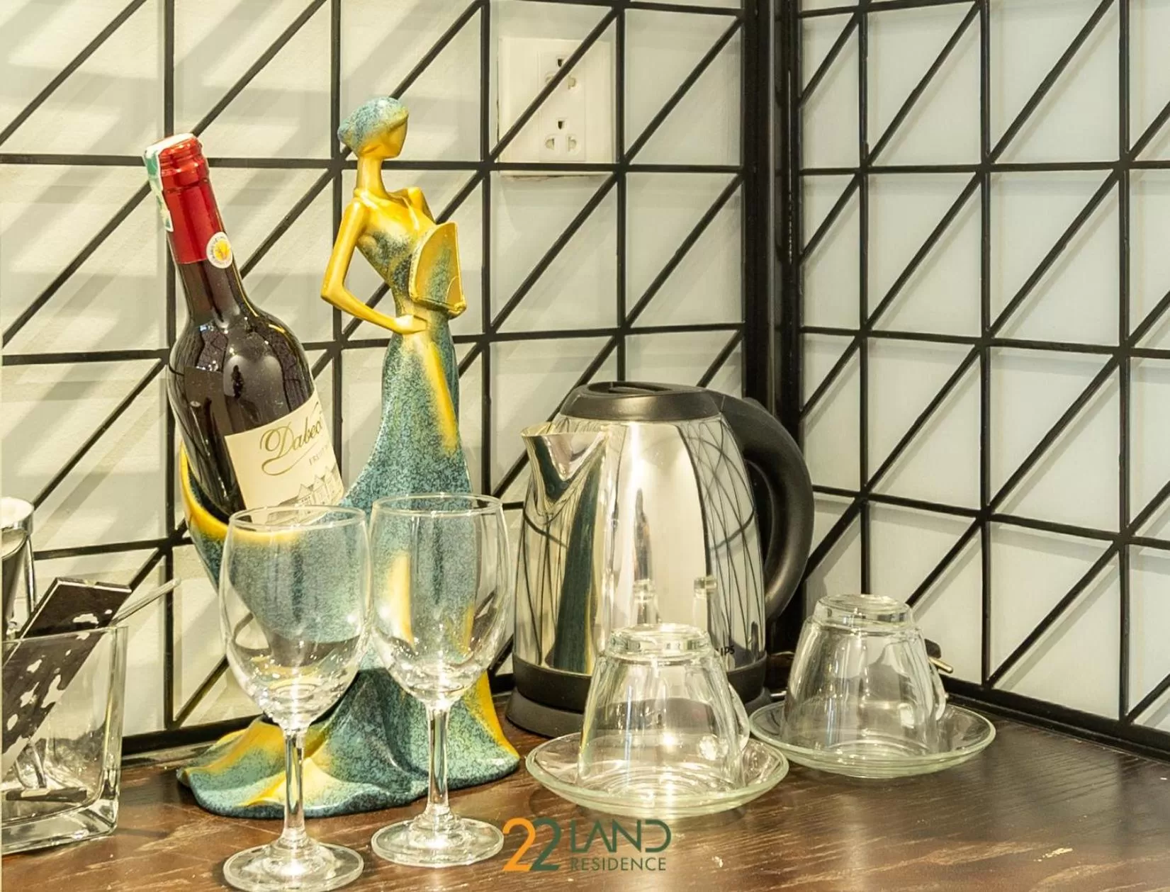 Food and drinks in 22land Residence Hotel 71 Hang Bong Premium