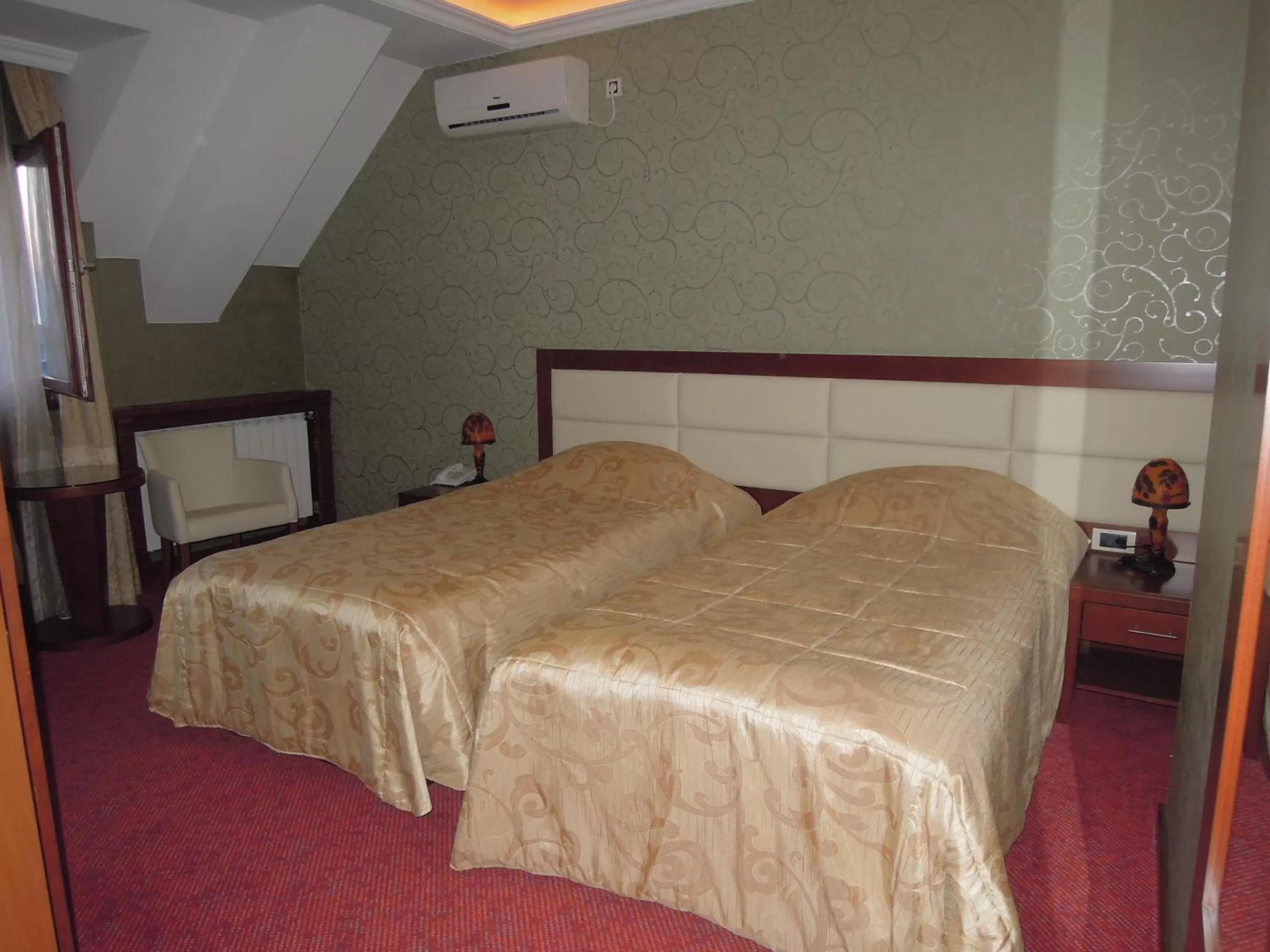 Bed in Hotel Sucevic Garni