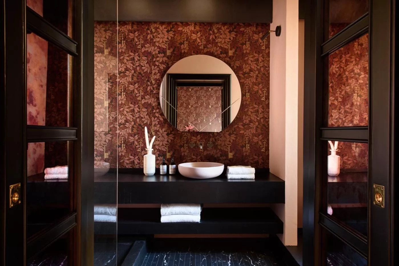 Velona's Jungle Luxury Suites