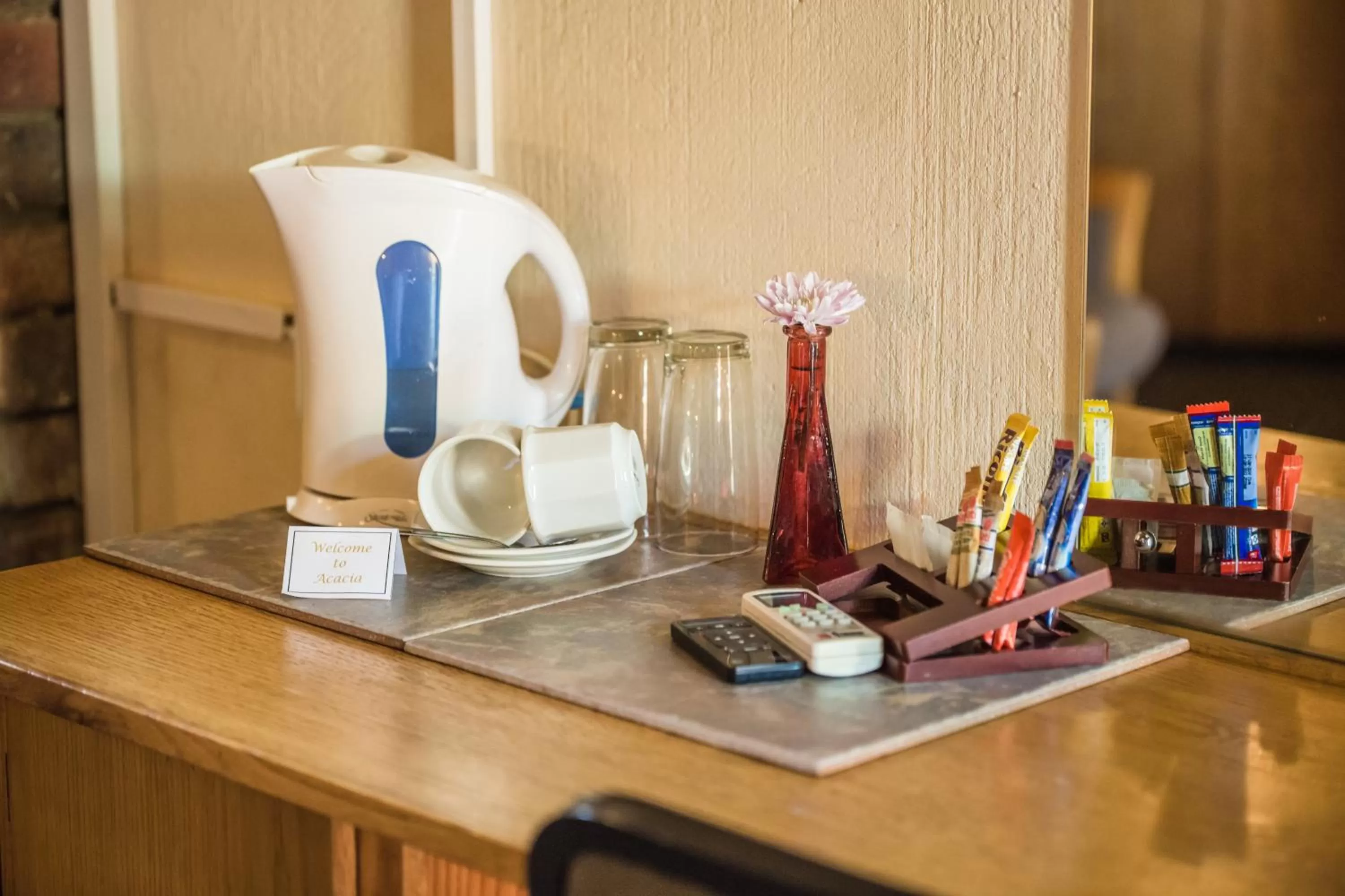 Coffee/tea facilities in Acacia Guesthouse Klerksdorp