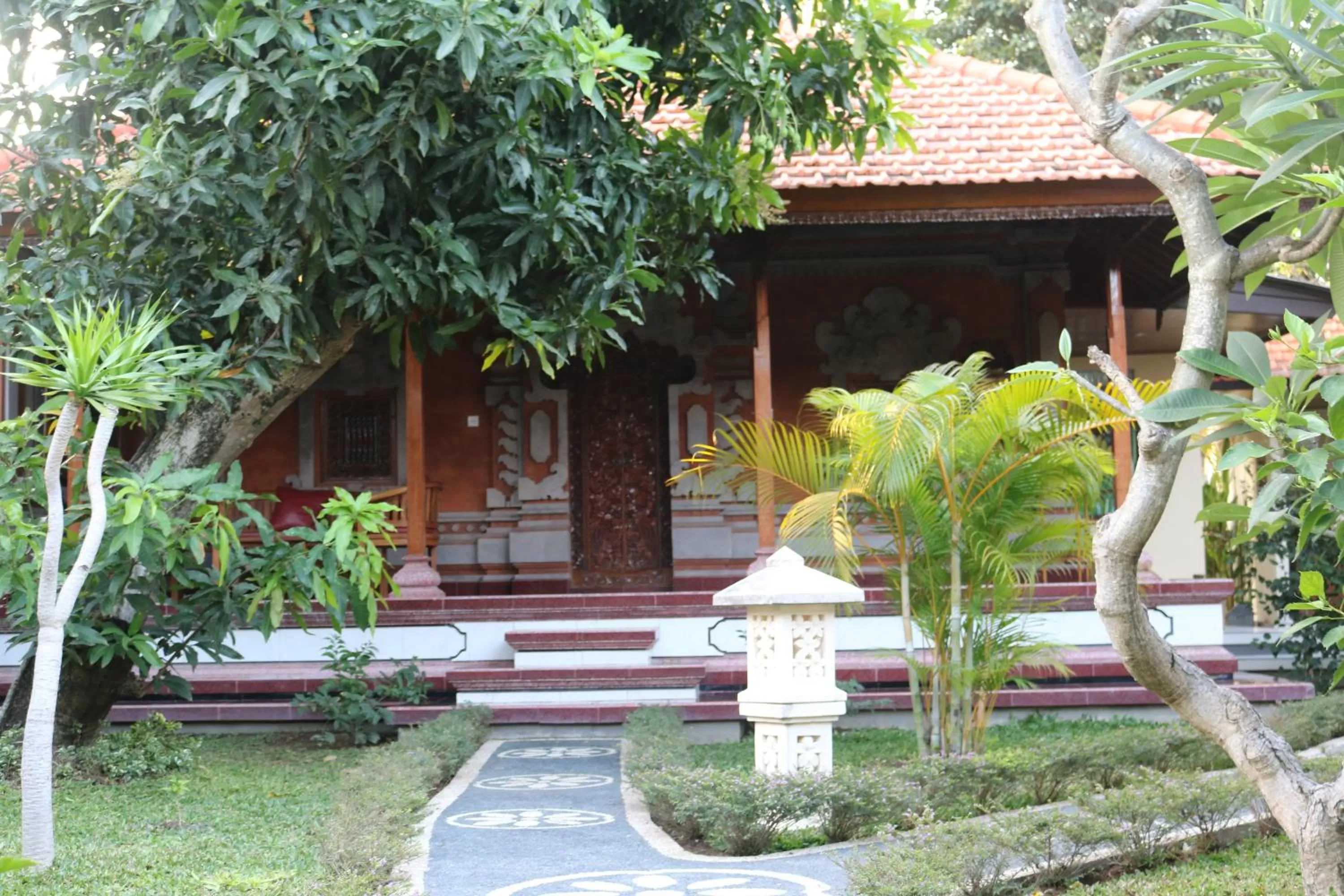 Balcony/Terrace in Kusnadi Hotel