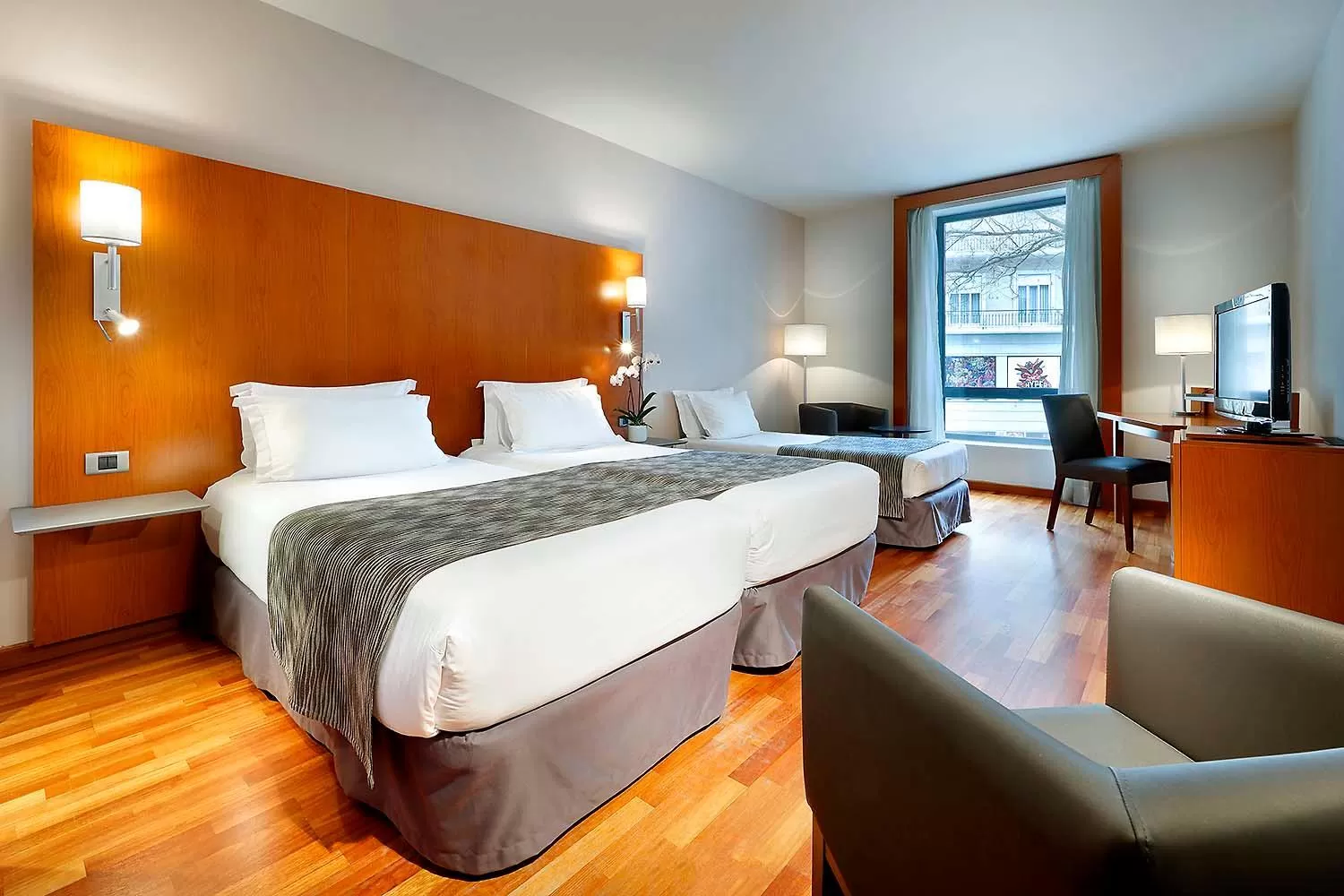 Bedroom, Bed in Eurostars Lisboa Parque