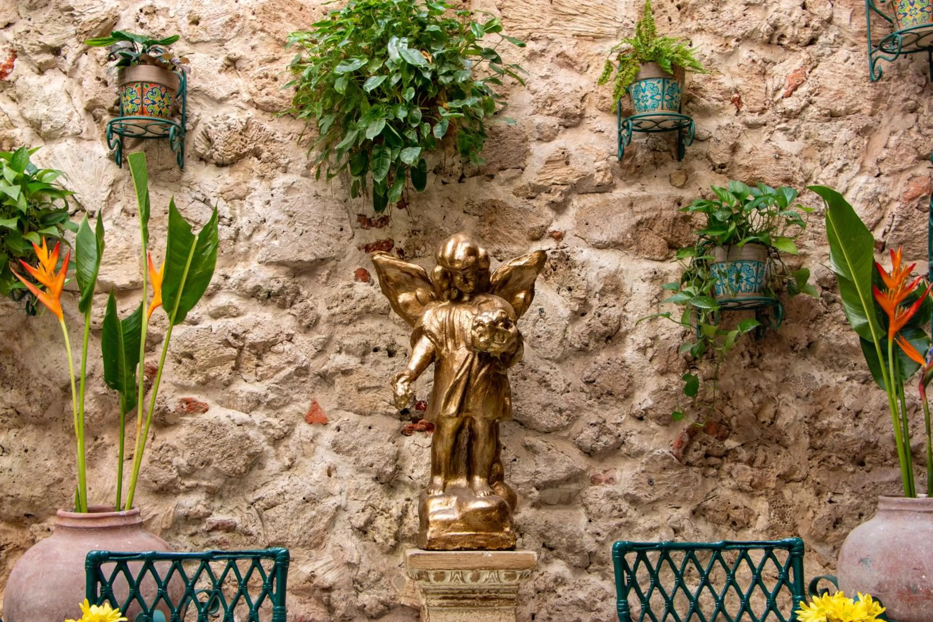 Inner courtyard view in Hotel Casa La Fe