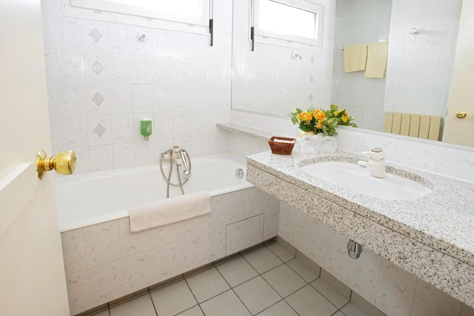 Bathroom in Hôtel 4C