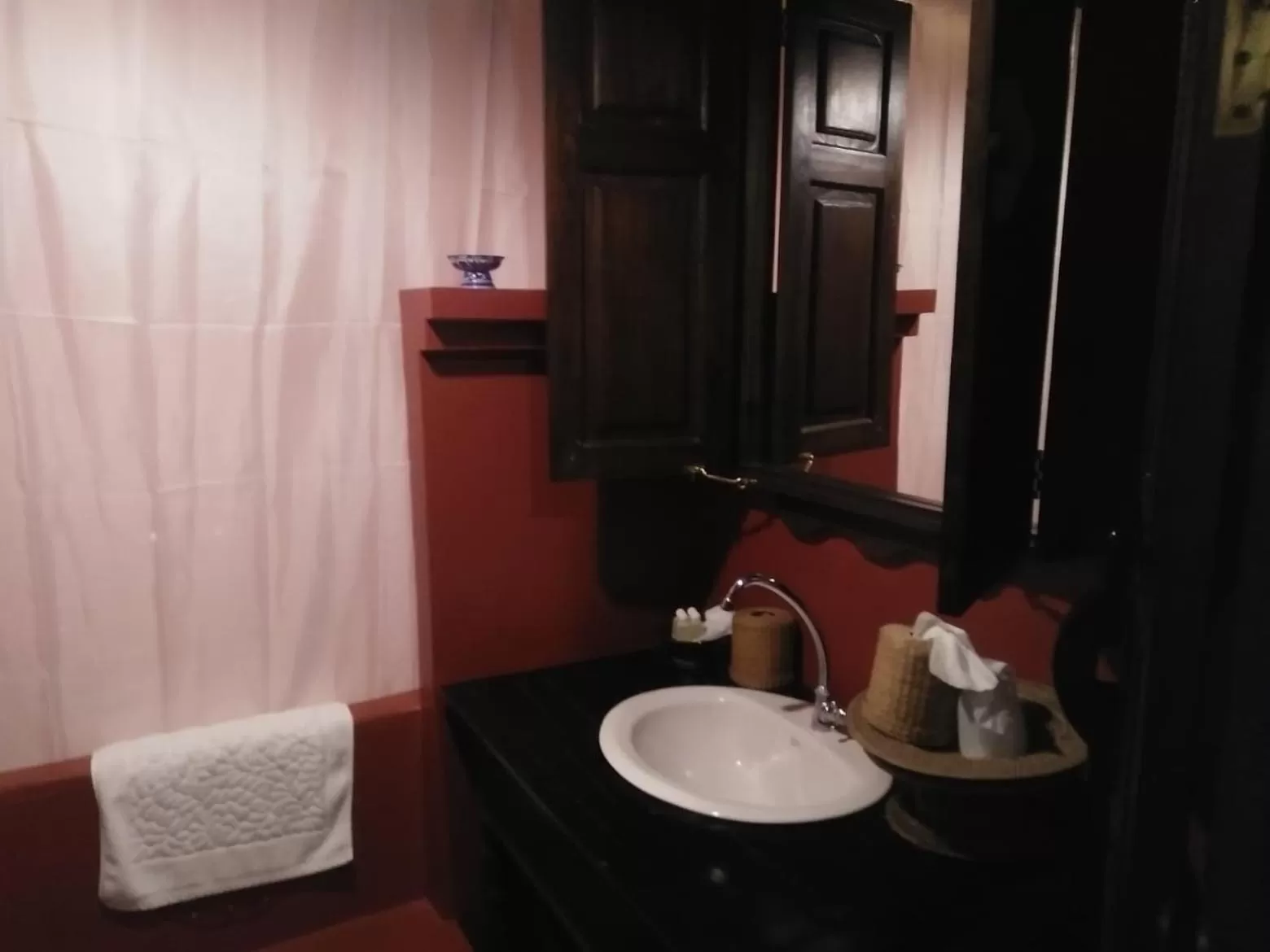 Tri Yaan Na Ros Colonial House