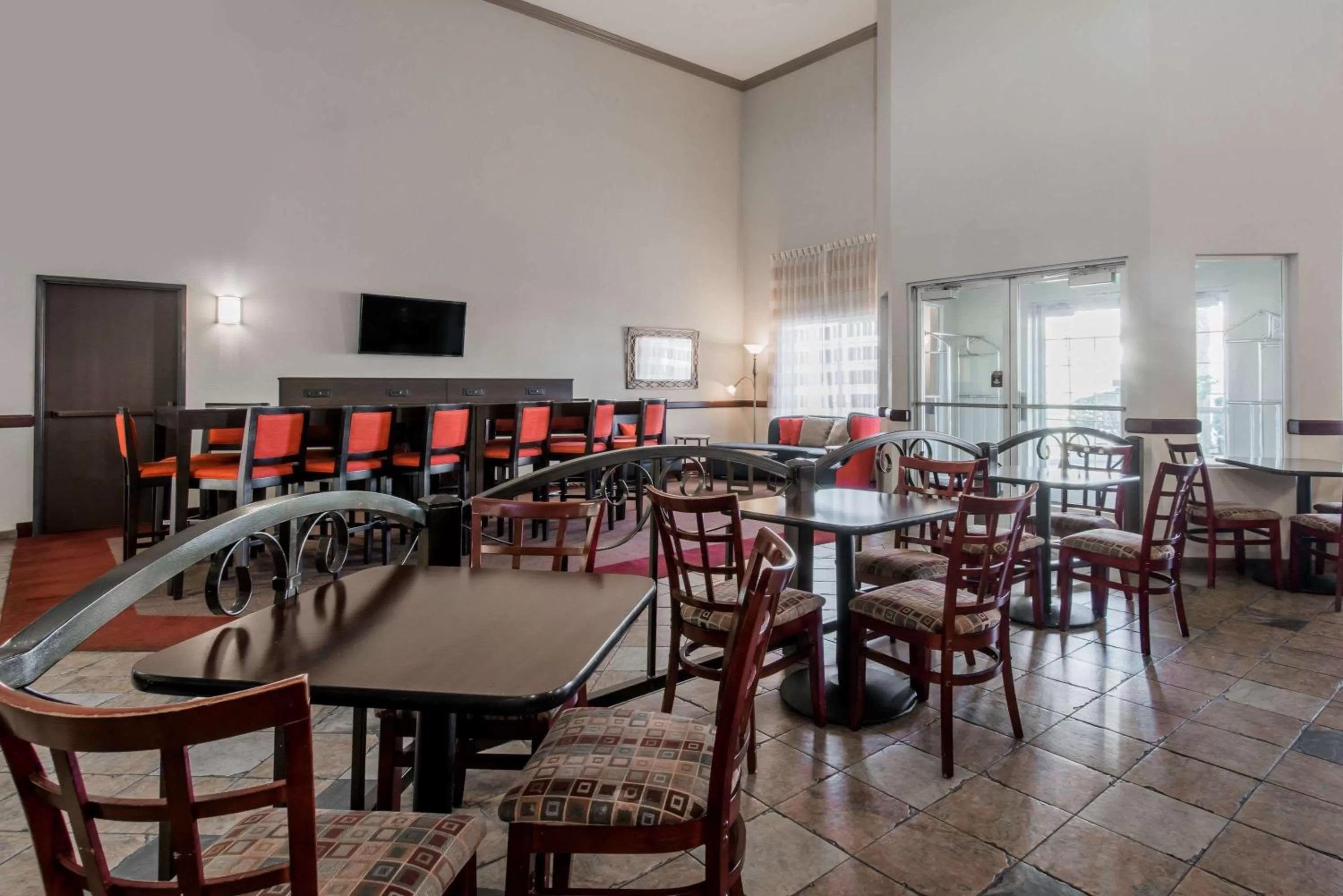 Restaurant/places to eat in Hawthorn Suites Las Vegas