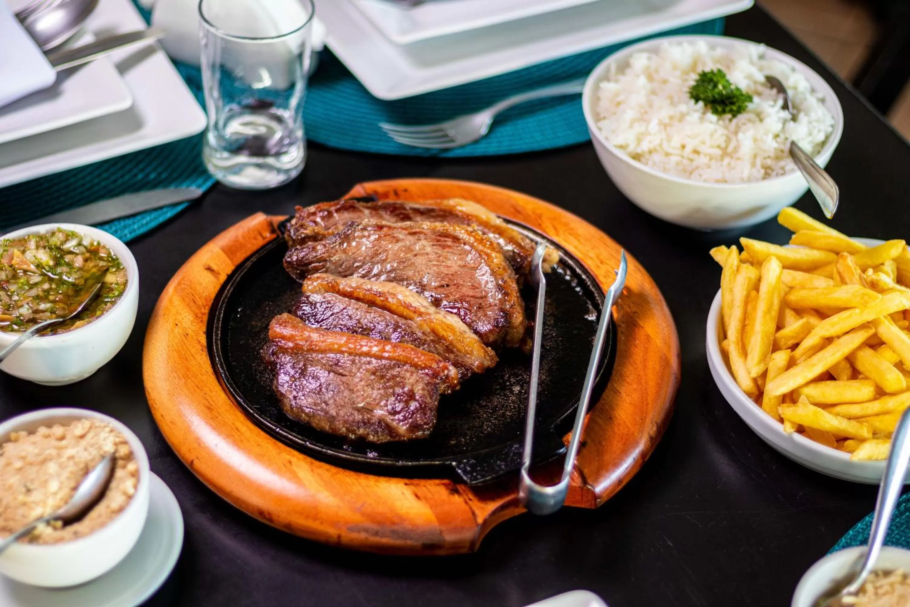 Restaurant/places to eat in Hotel Pousada Brava Club