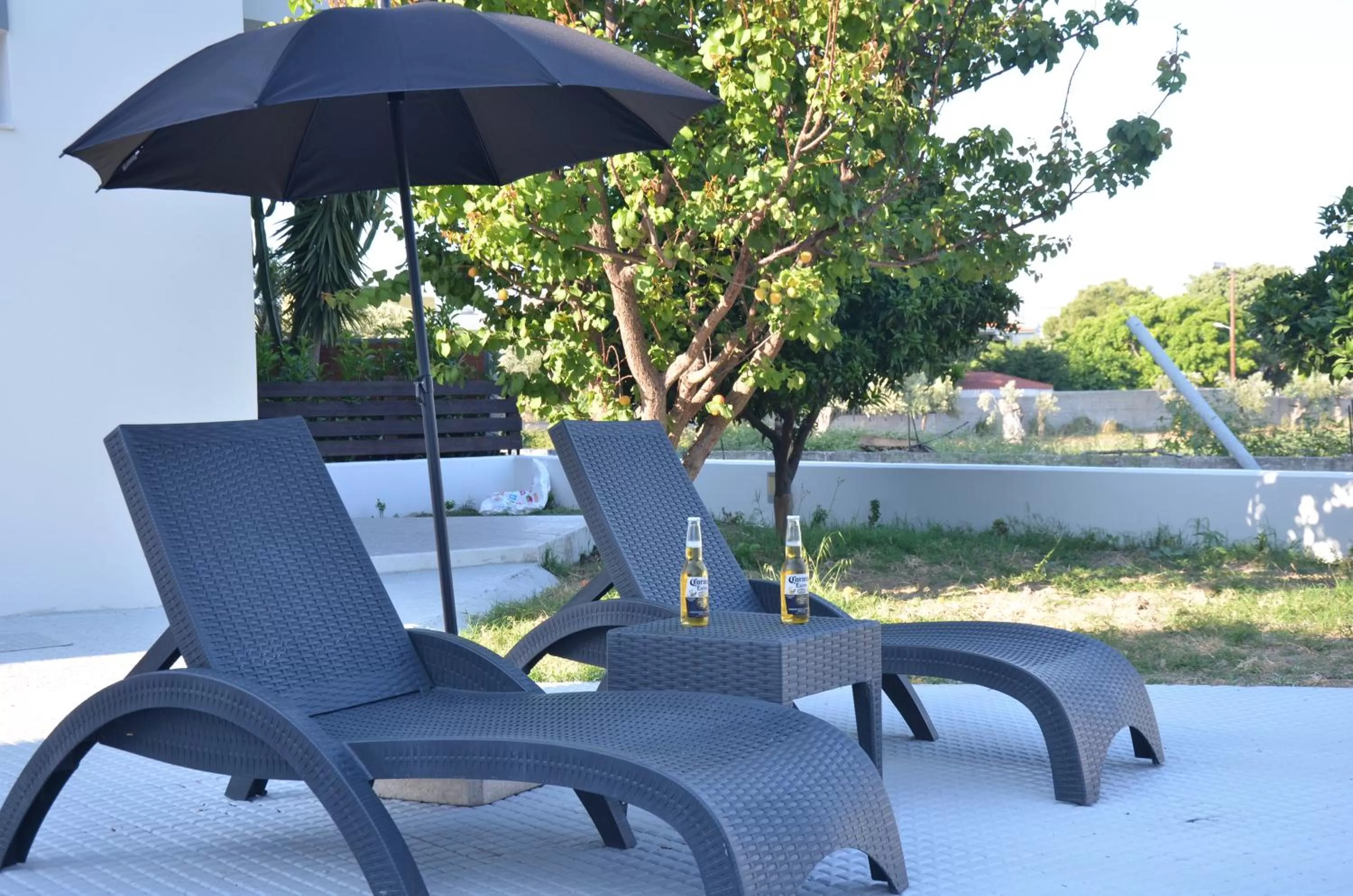 Garden in Platoni Elite