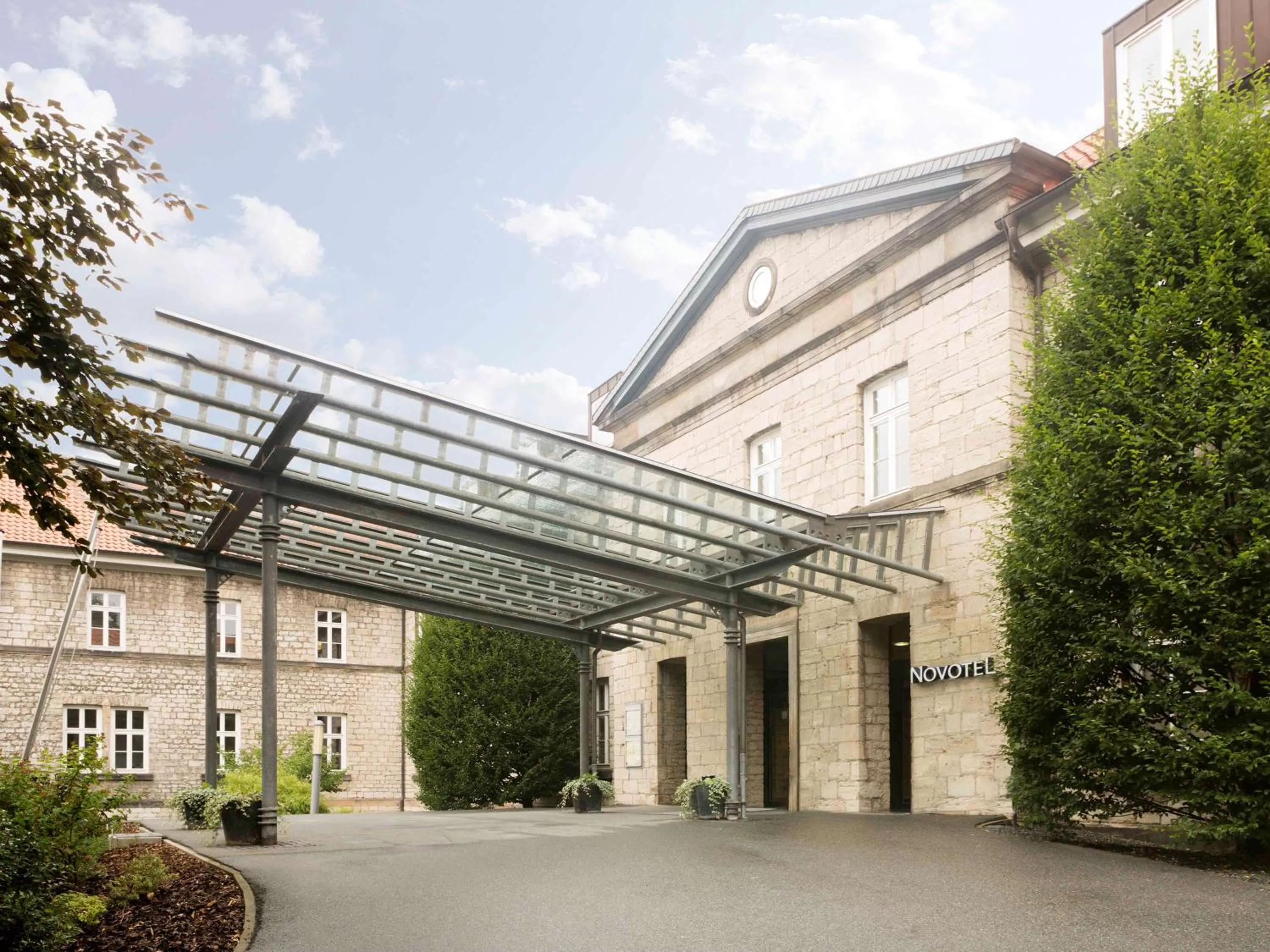 Property building in NOVOTEL Hildesheim City