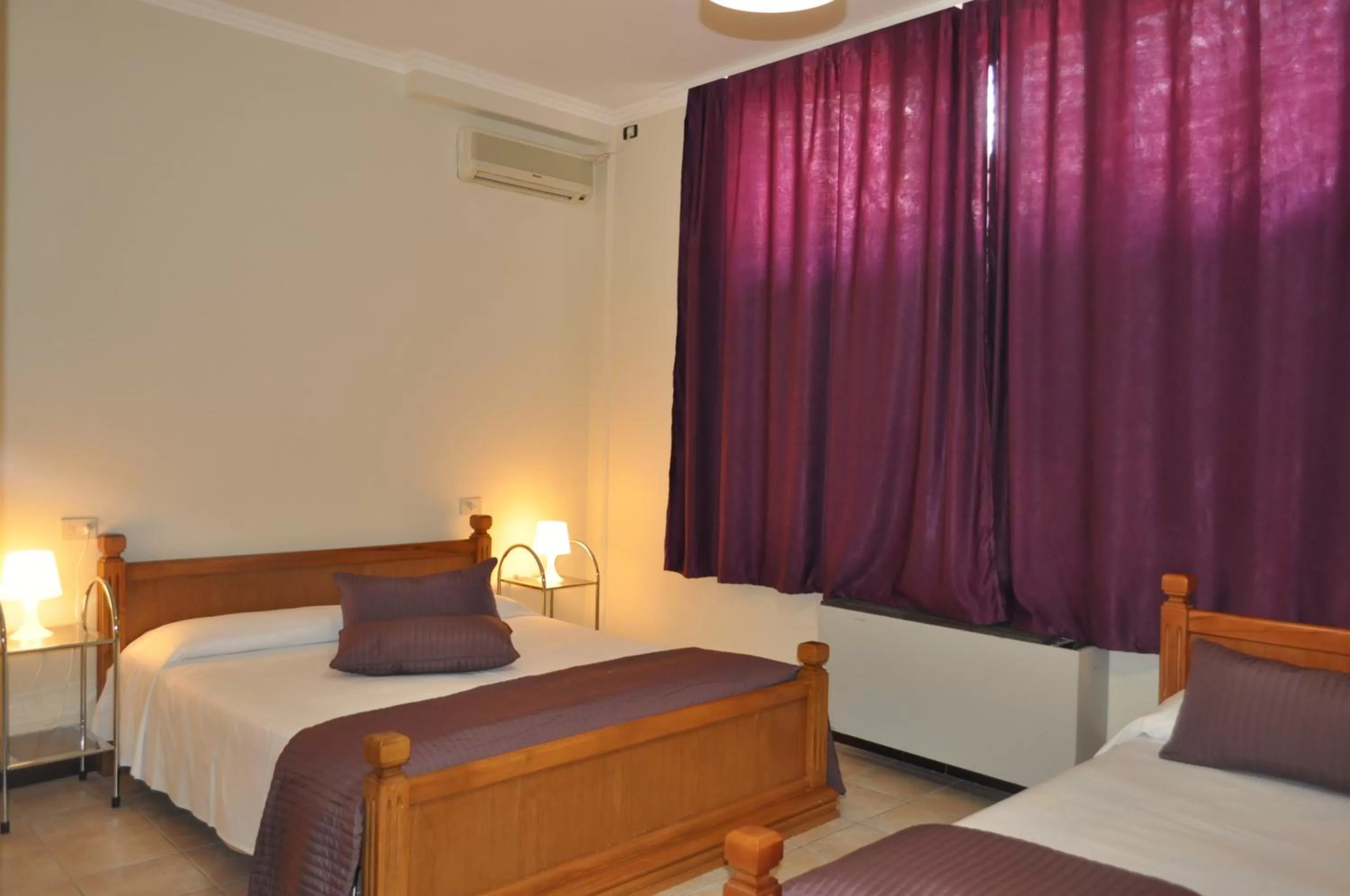 Photo of the whole room, Bed in Hotel Firenze 2000