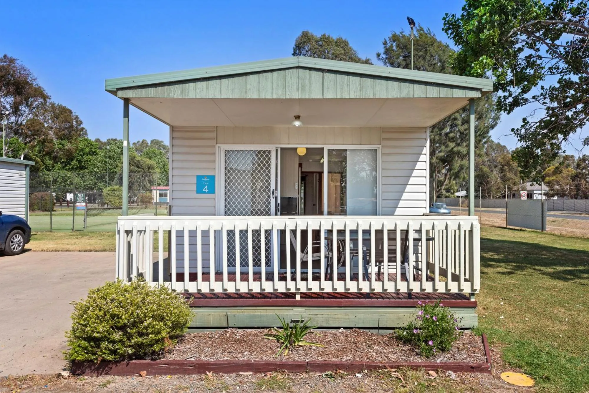 Facade/entrance in Discovery Parks - Maidens Inn Moama