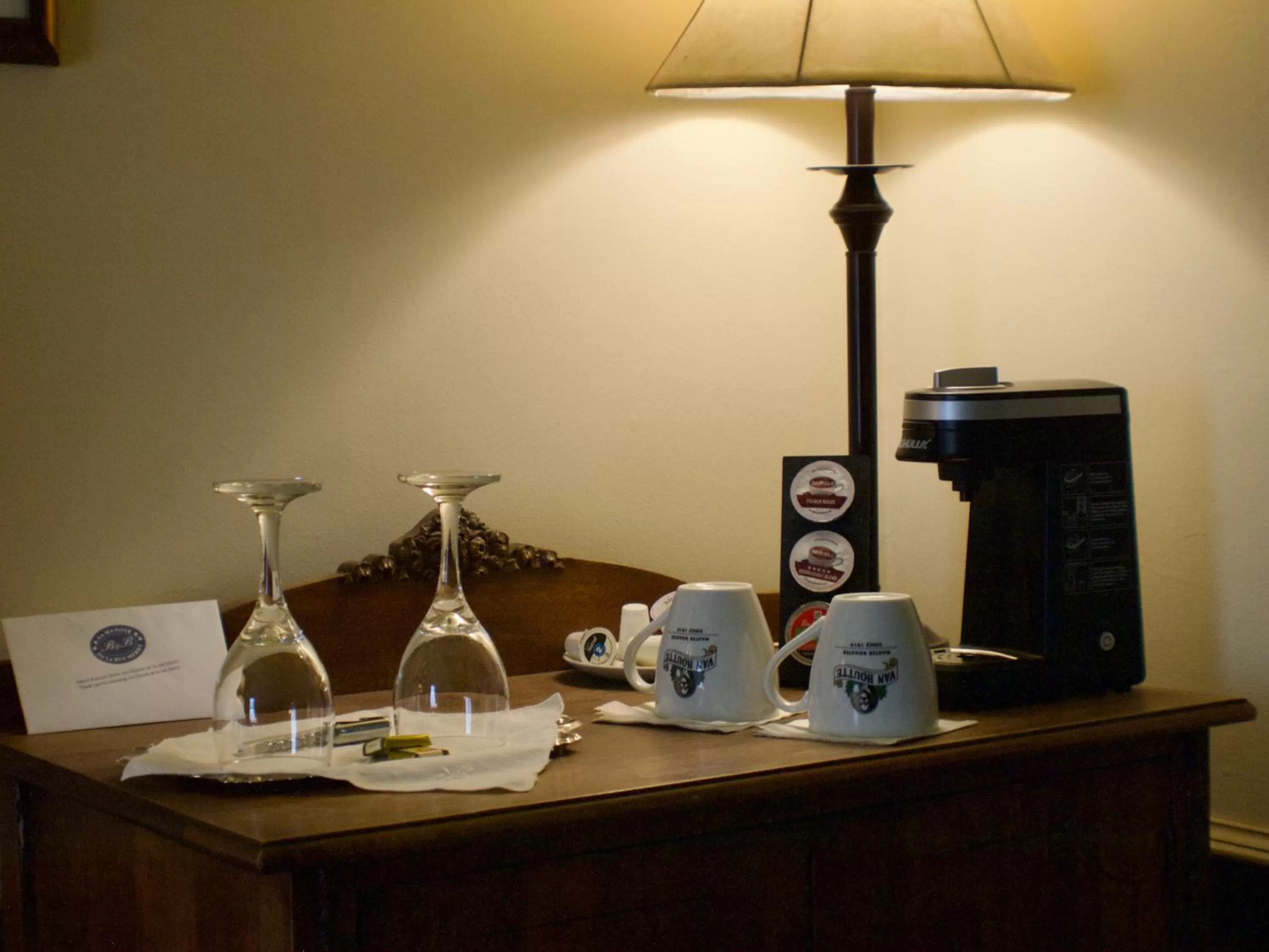 Au Manoir de la rue Merry