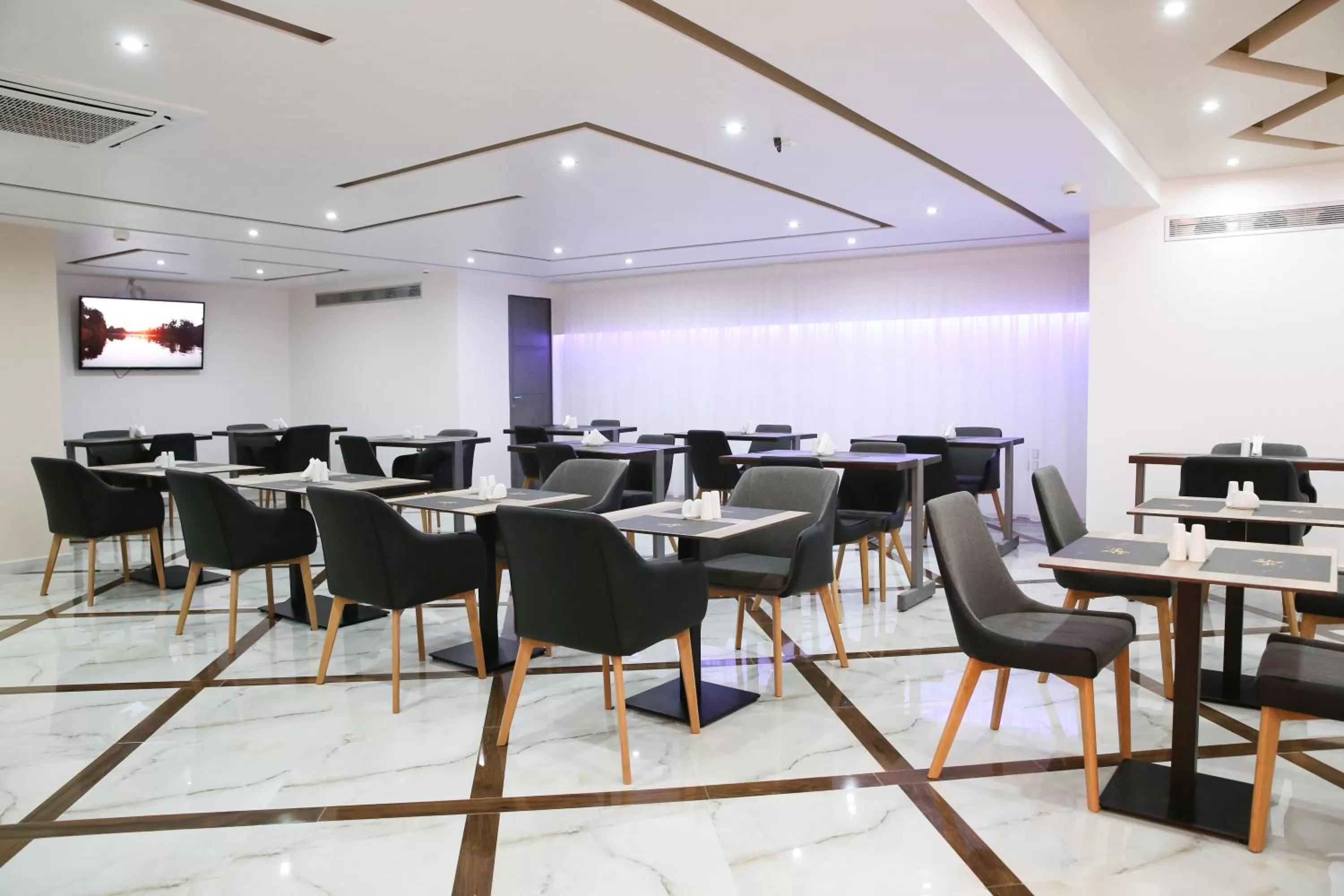 Restaurant/places to eat in Athens Starlight Hotel