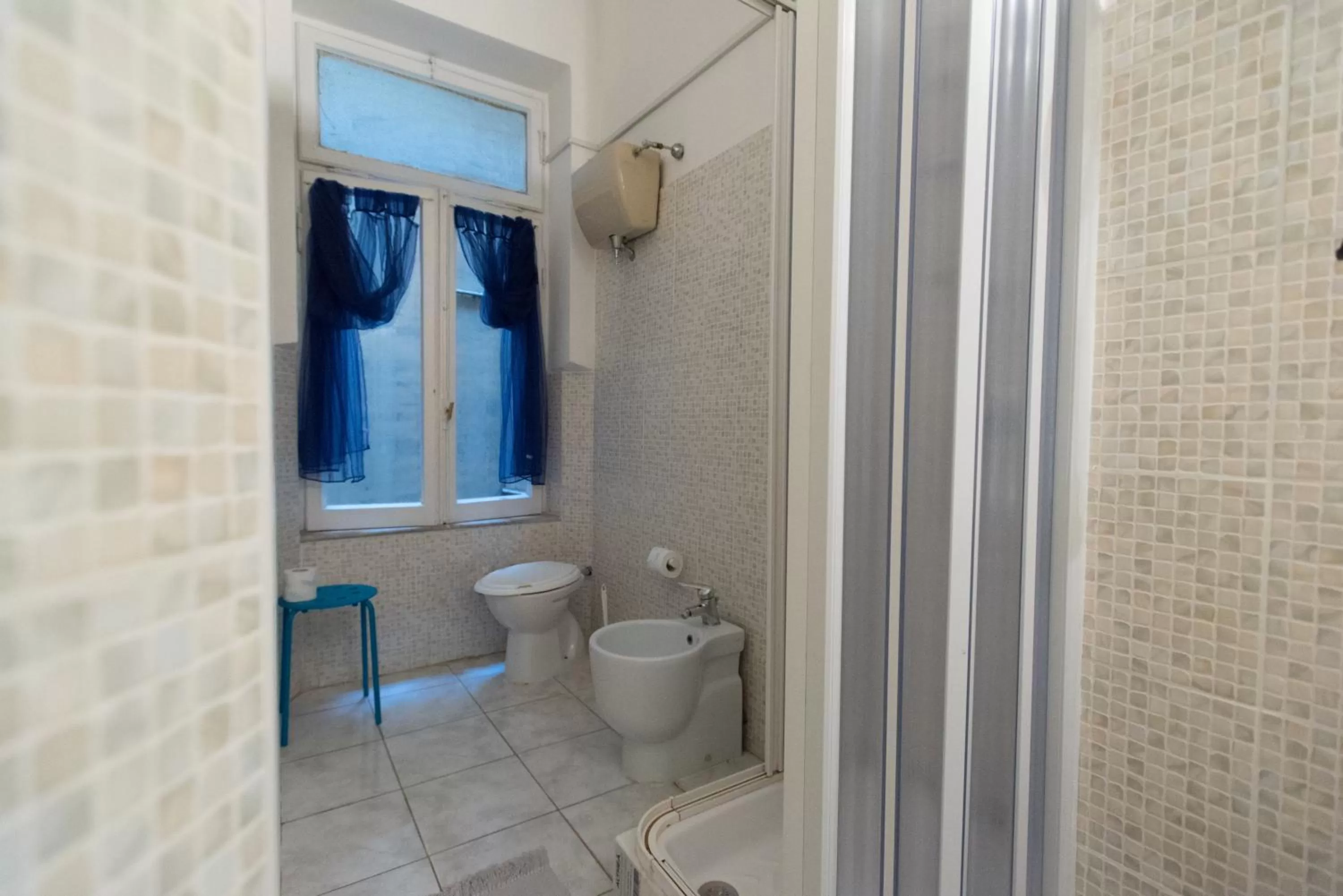 Bathroom in Quo Vadis Roma 2