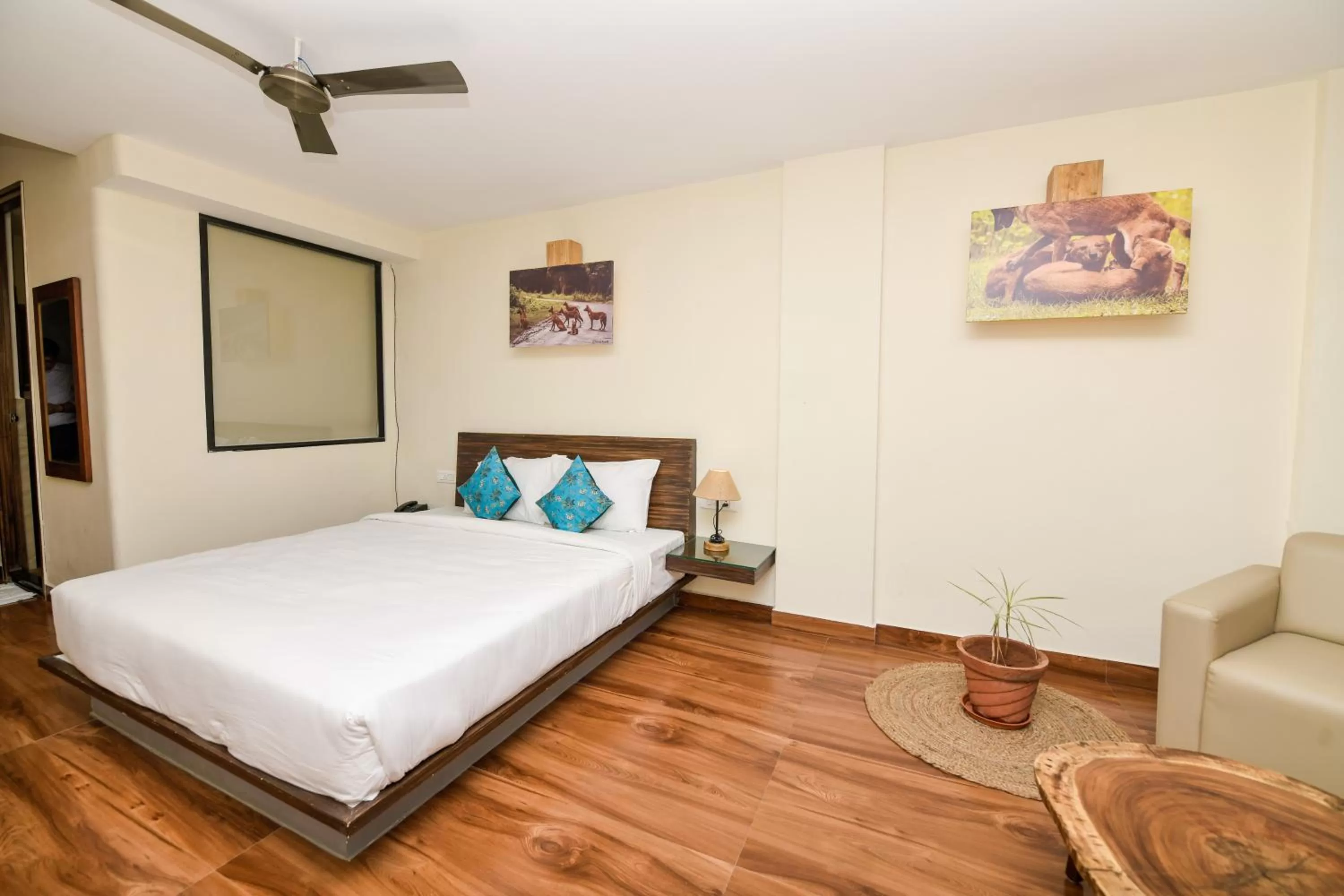 Bedroom, Bed in SAFARI QUEST