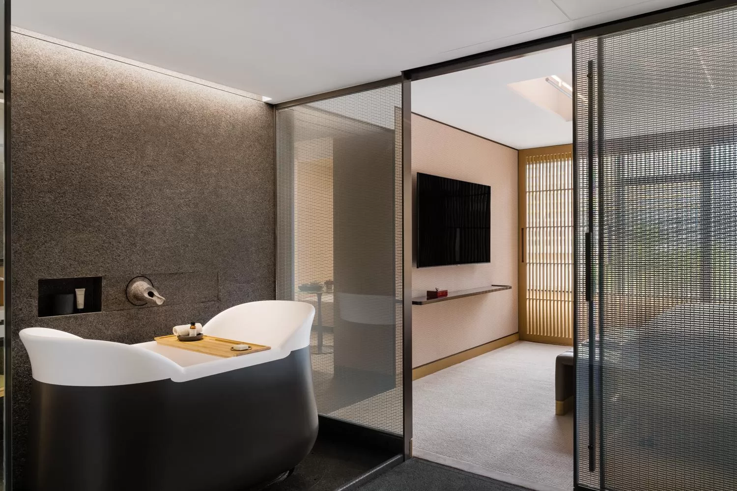 Bath, Bed in Regent Hong Kong