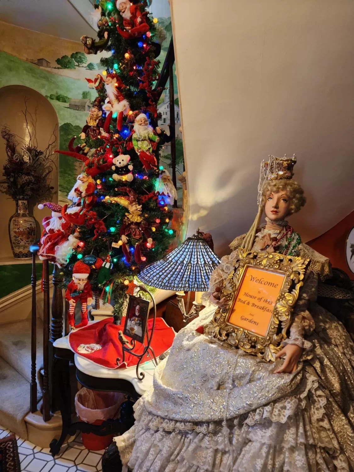 House of 1833 Bed and Breakfast