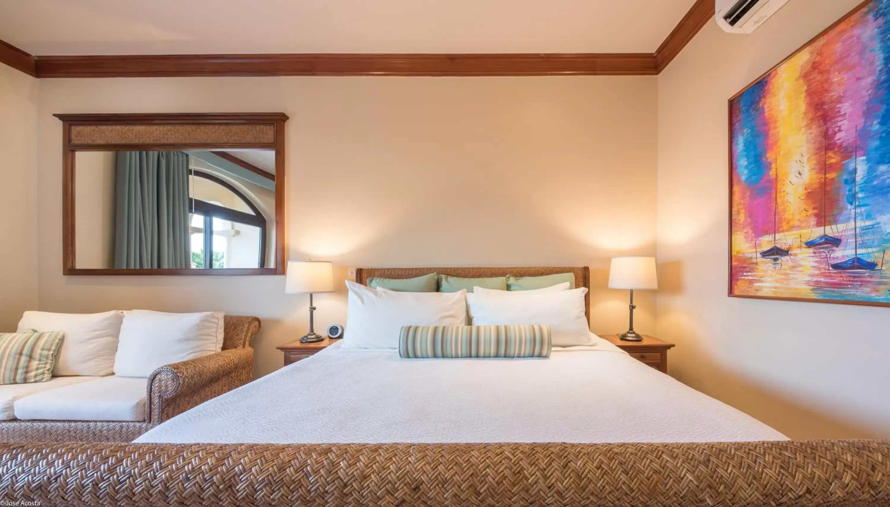 Luxury Hotel Room in Coco Beach Resort Luxury Hotel Room in Coco Beach Resort