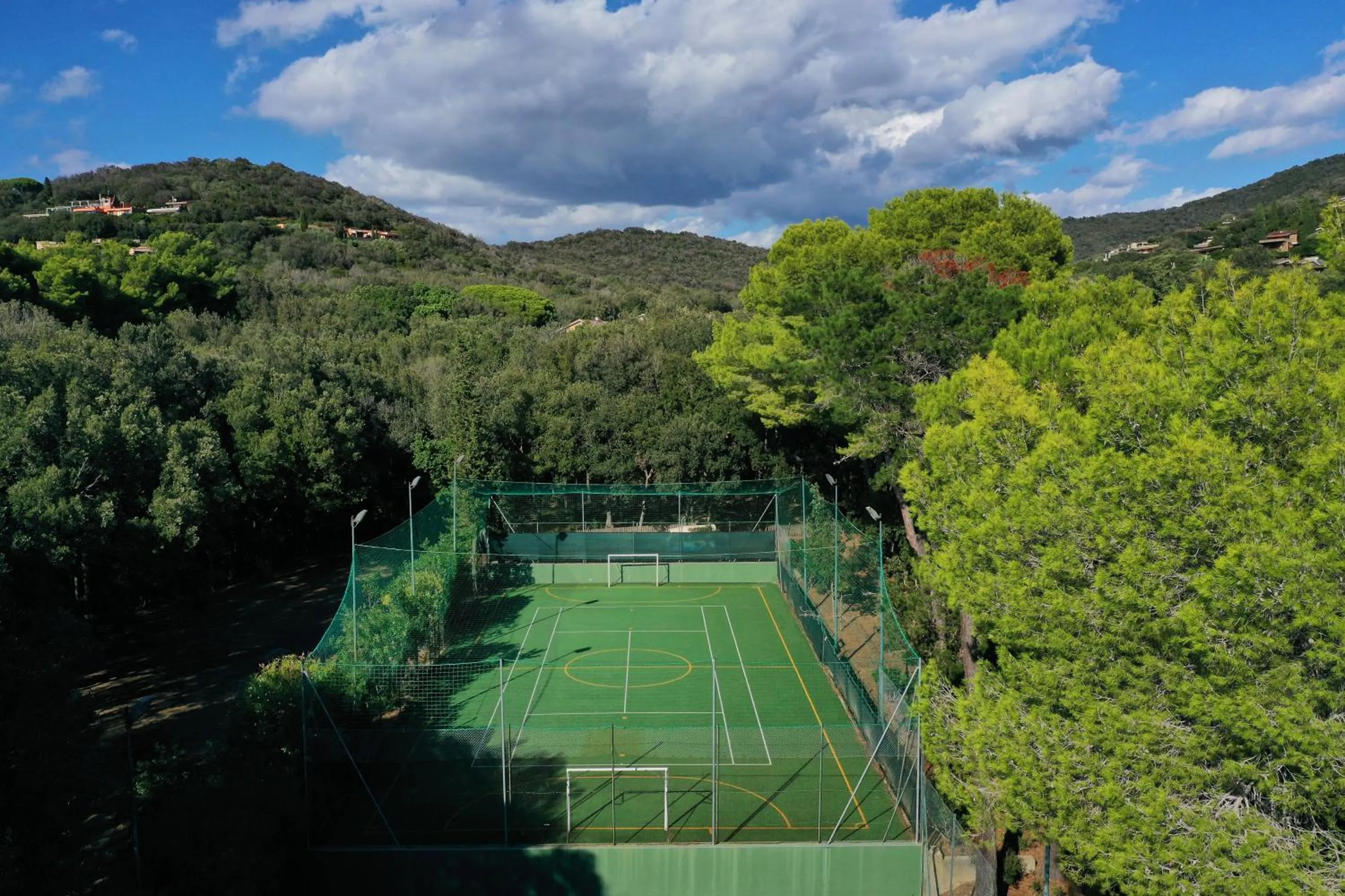 Tennis court in Golf Hotel Punta Ala