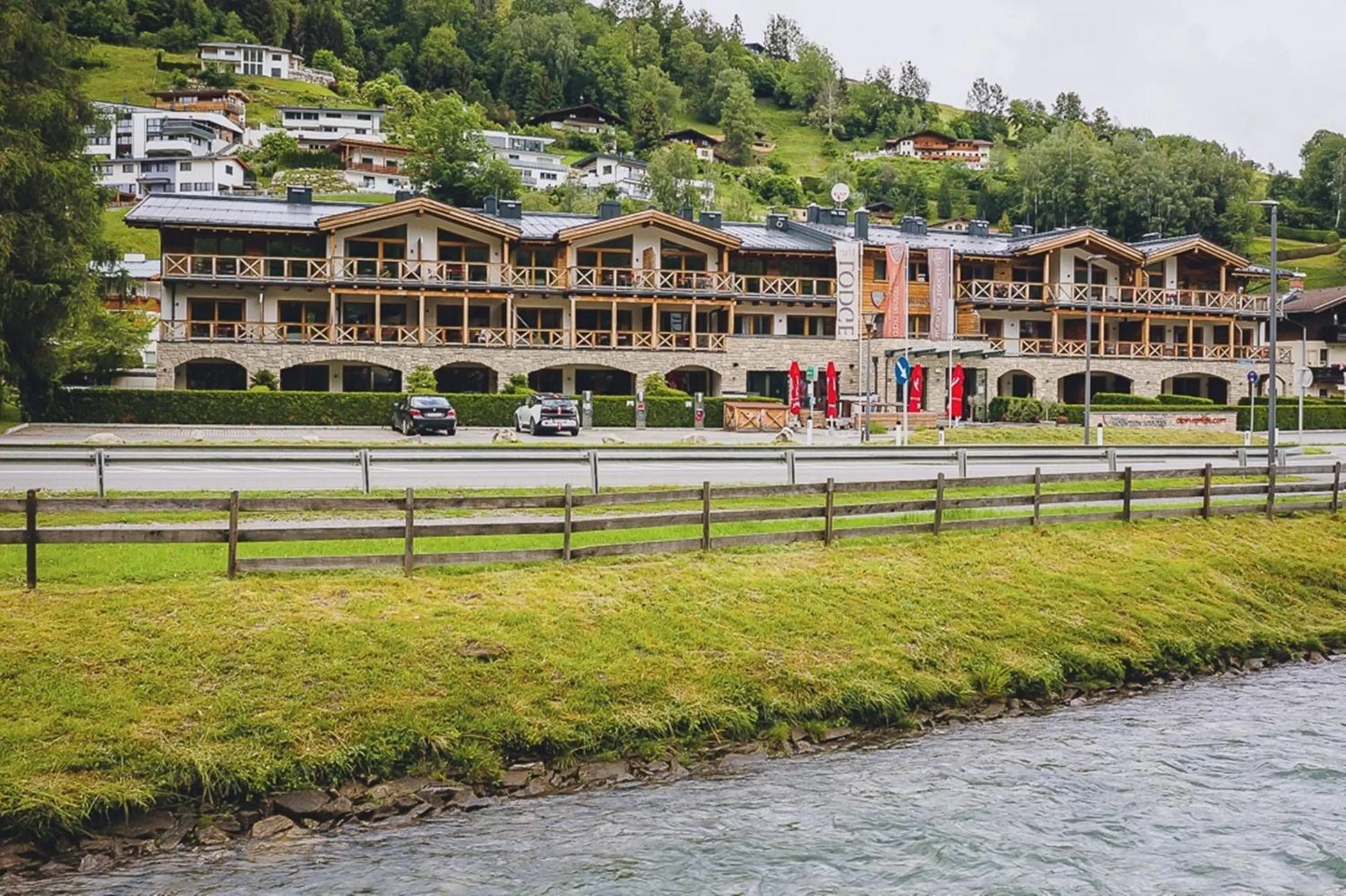 Property building in AvenidA Mountain Lodges Kaprun