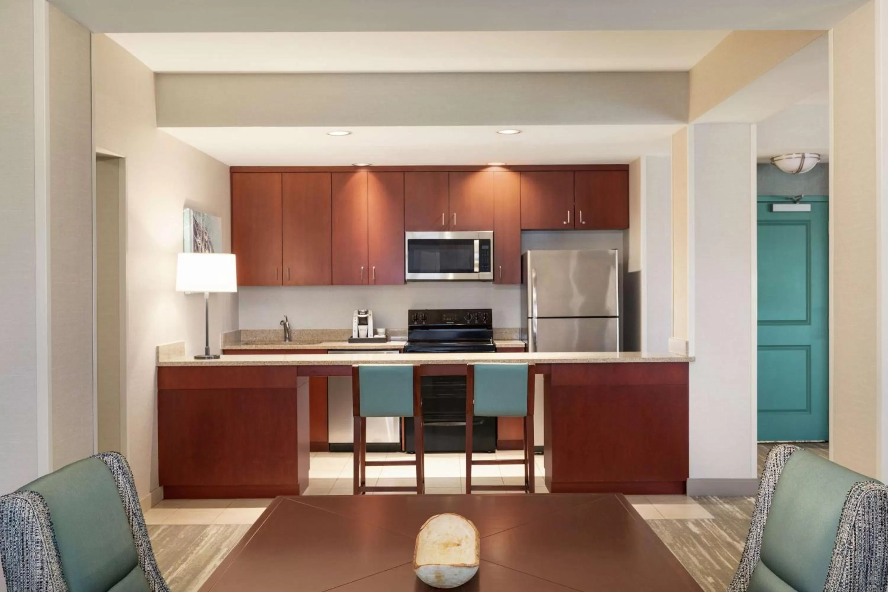 Kitchen or kitchenette in Hilton Garden Inn Troy