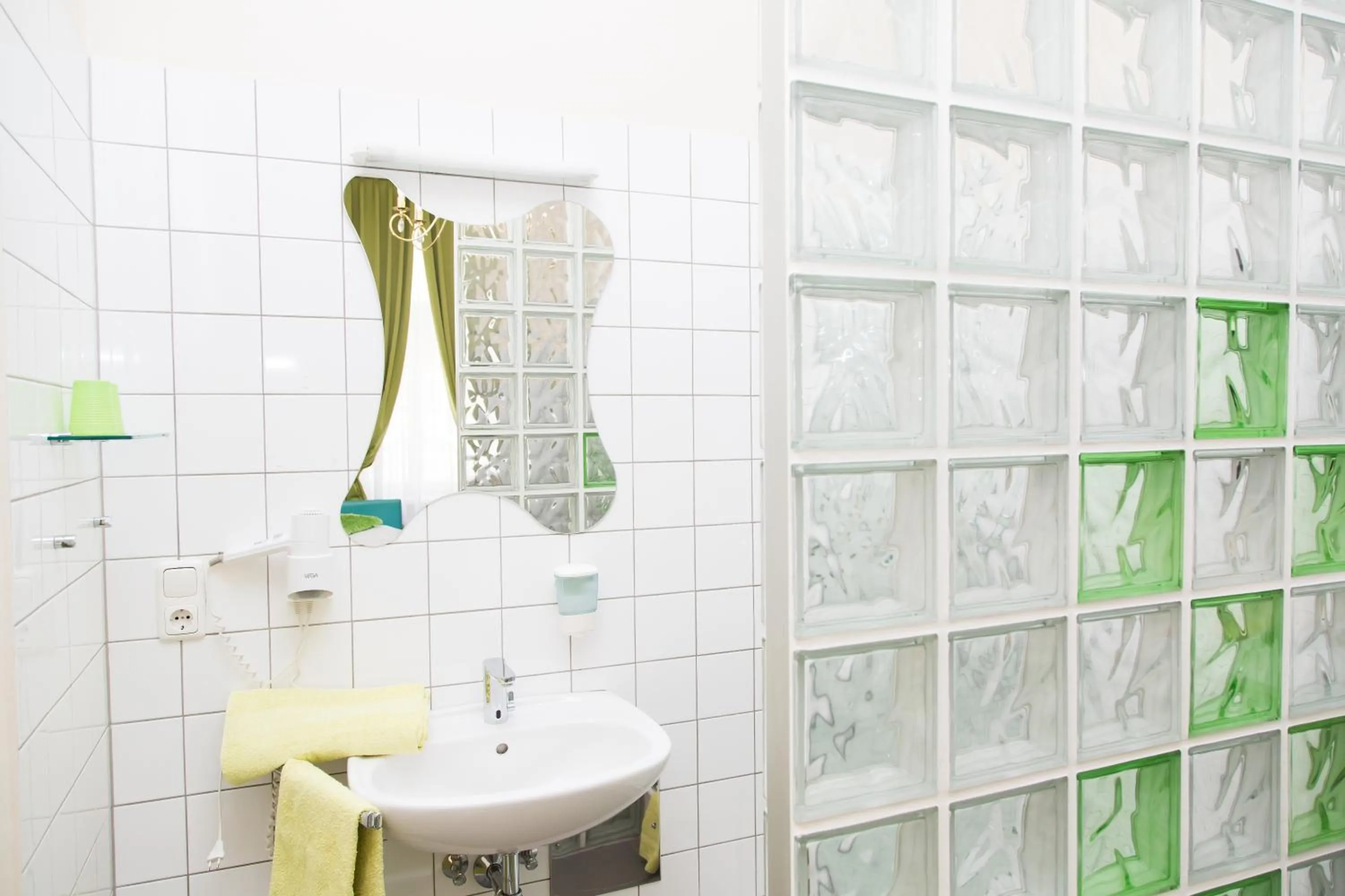 Decorative detail, Bathroom in Hotel Odeon