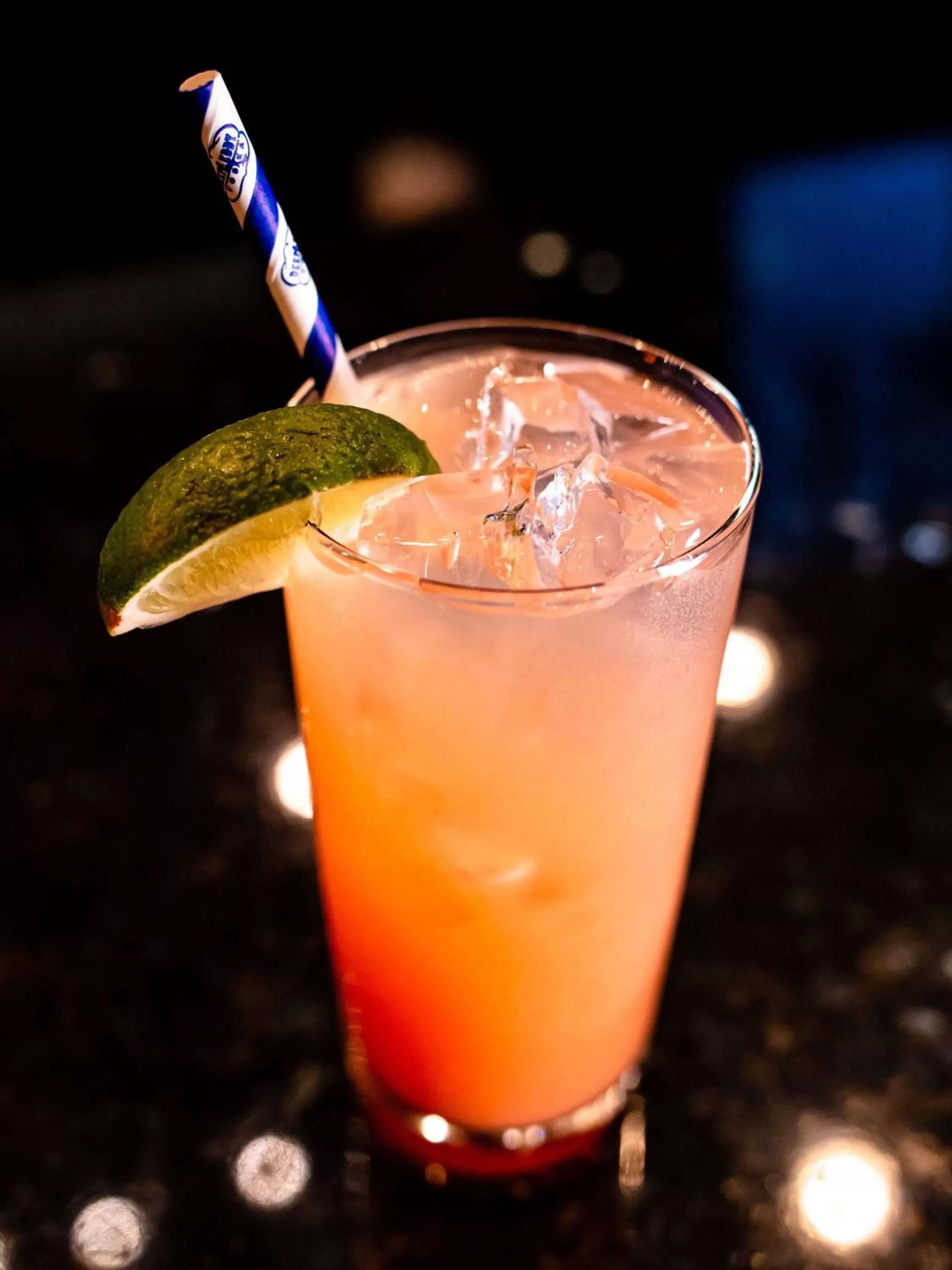 Restaurant/places to eat in DoubleTree by Hilton Norfolk Airport