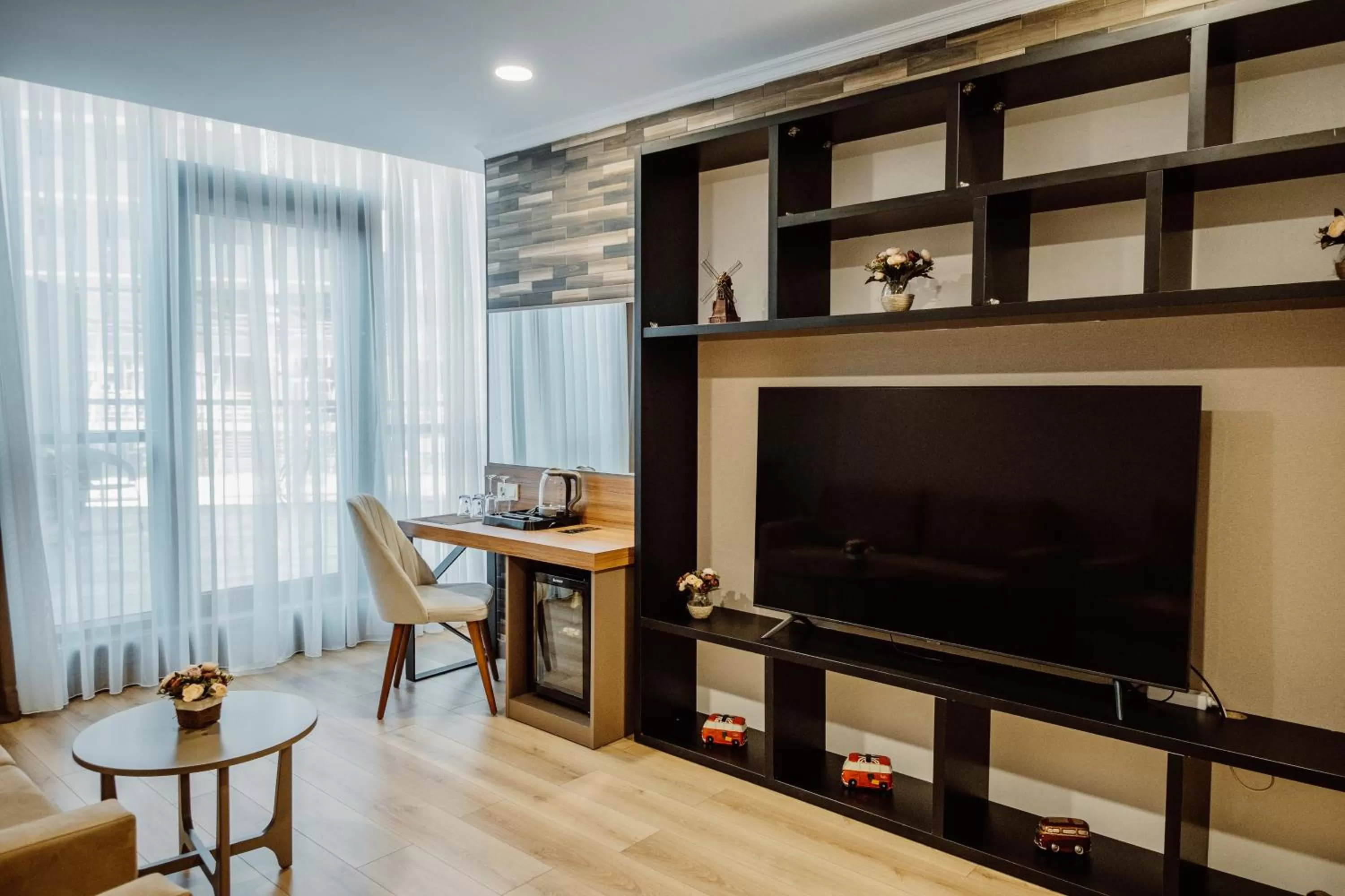 Communal lounge/ TV room in King Solomon Batumi Hotel