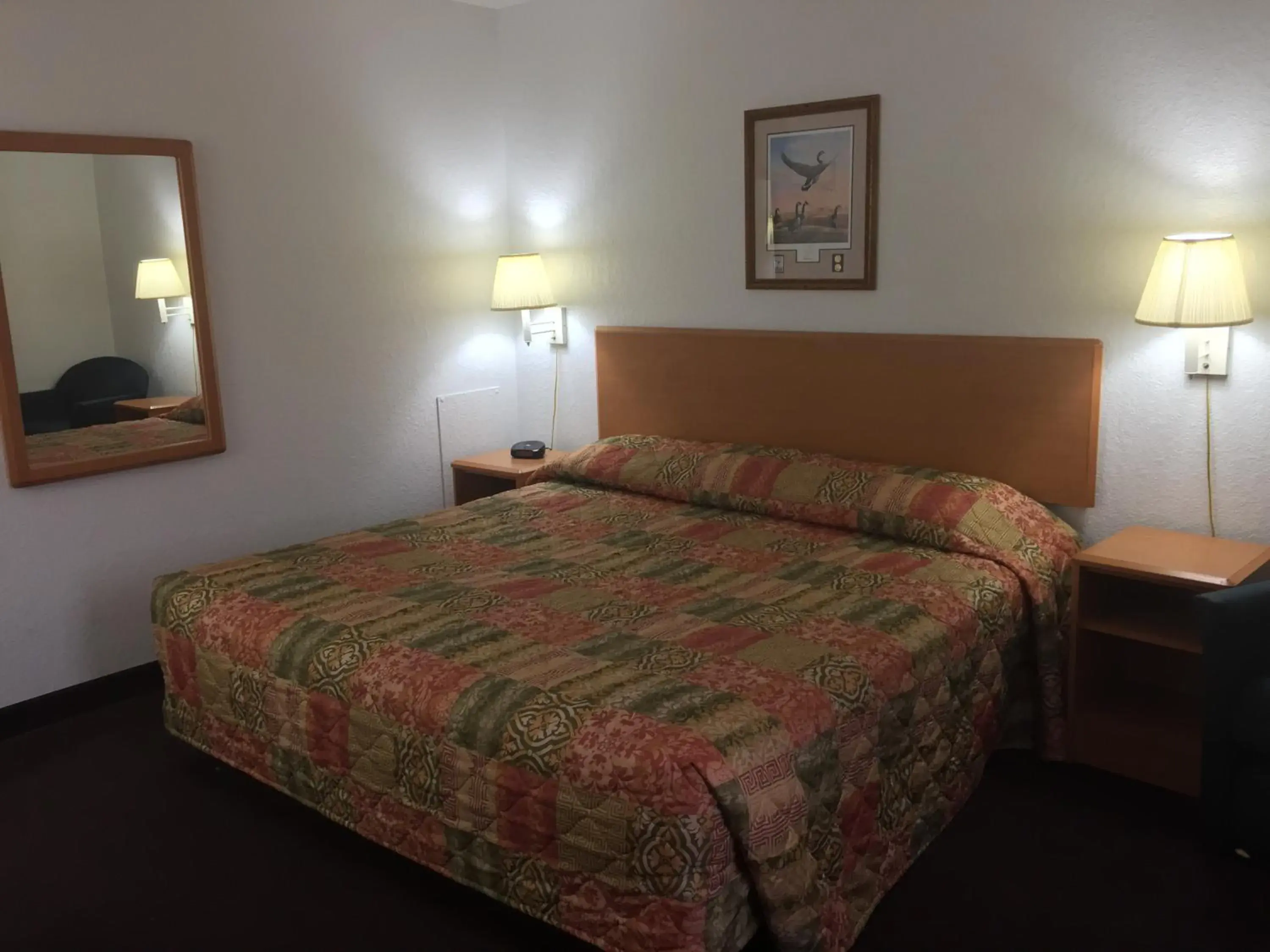 King Room - Non-Smoking in Americas Best Value Inn Grand Forks King Room - Non-Smoking in Americas Best Value Inn Grand Forks