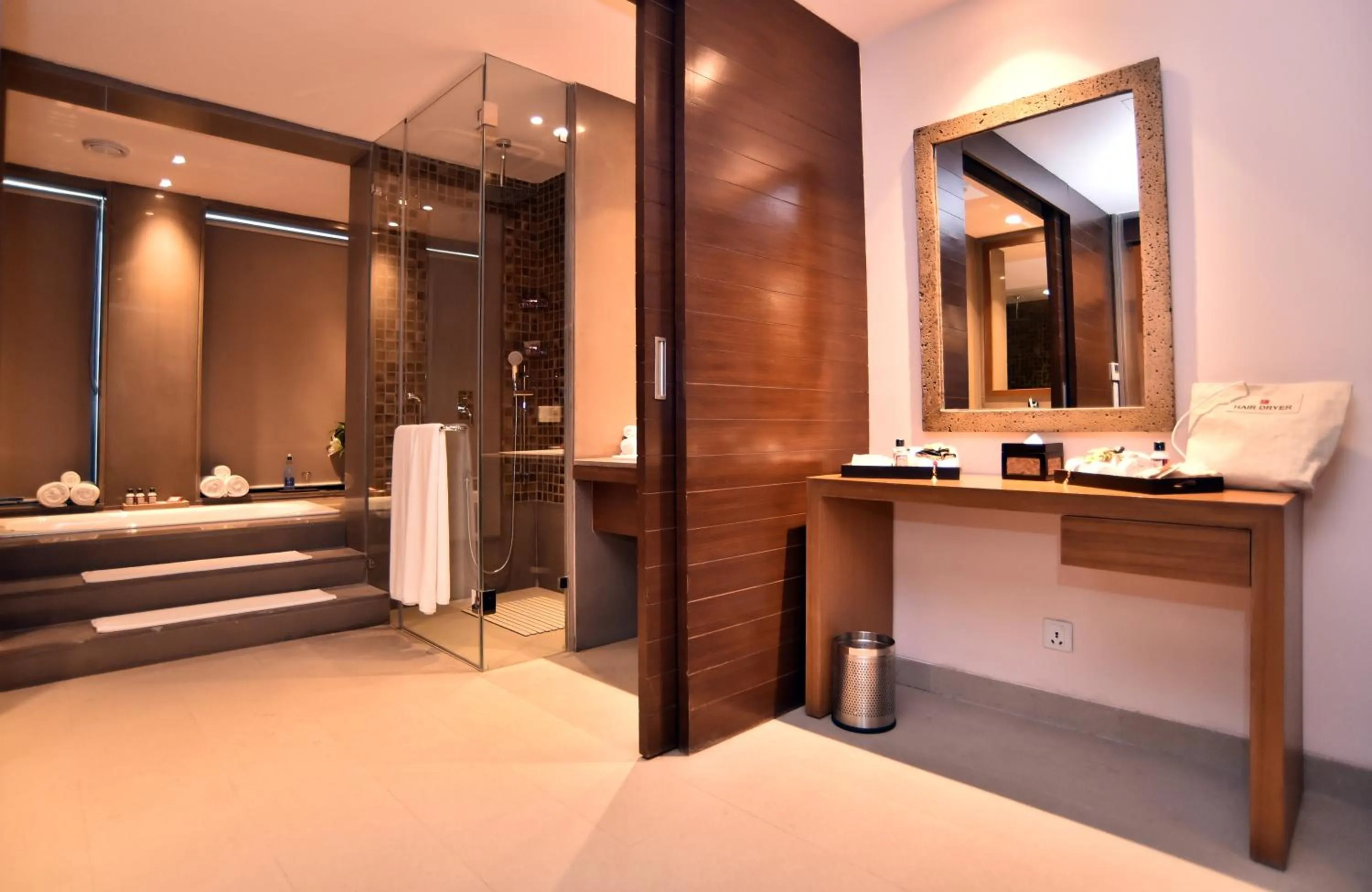 Bathroom, Bed in The Lalit Mangar