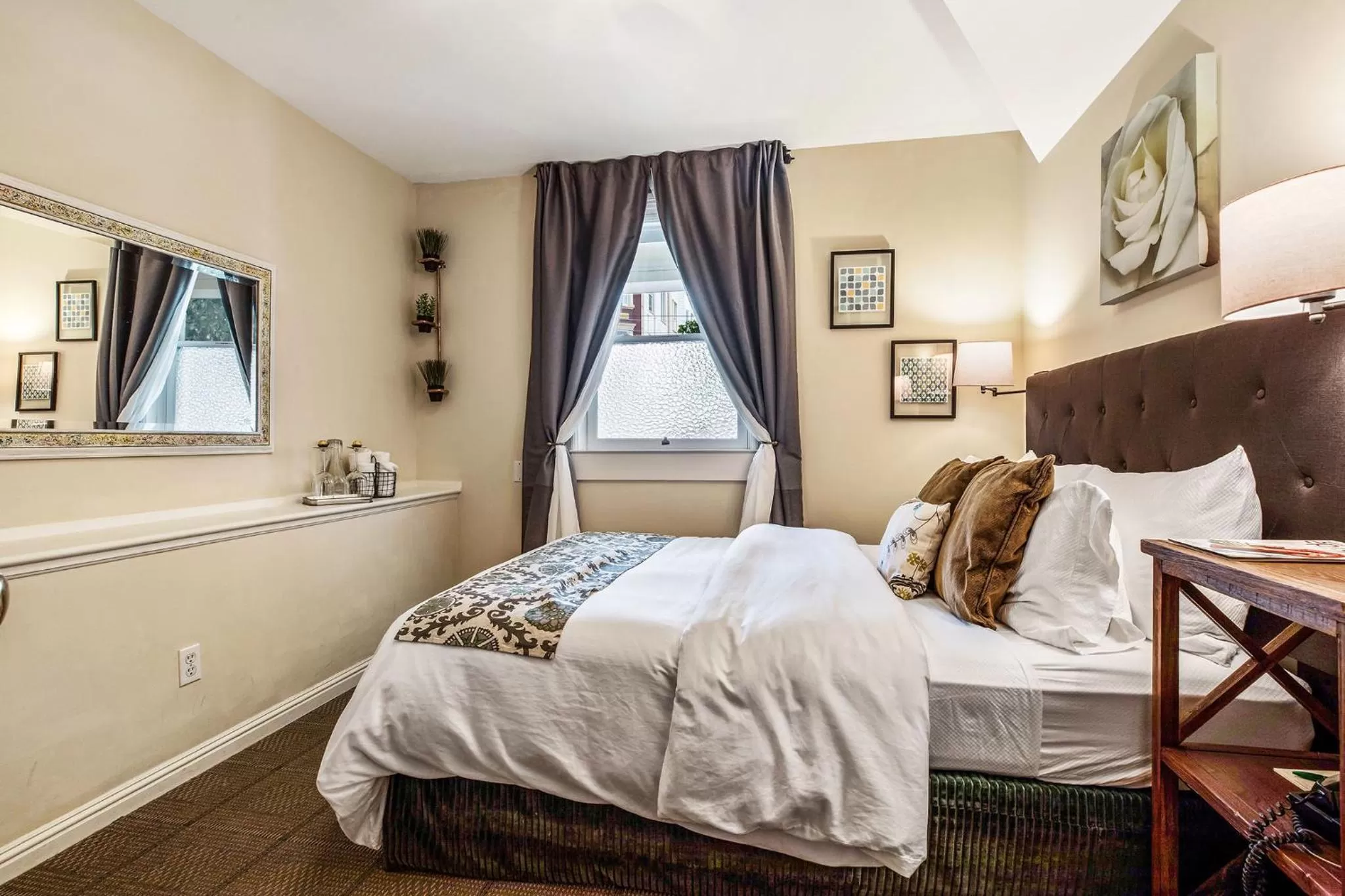 Bed in Parker Guest House