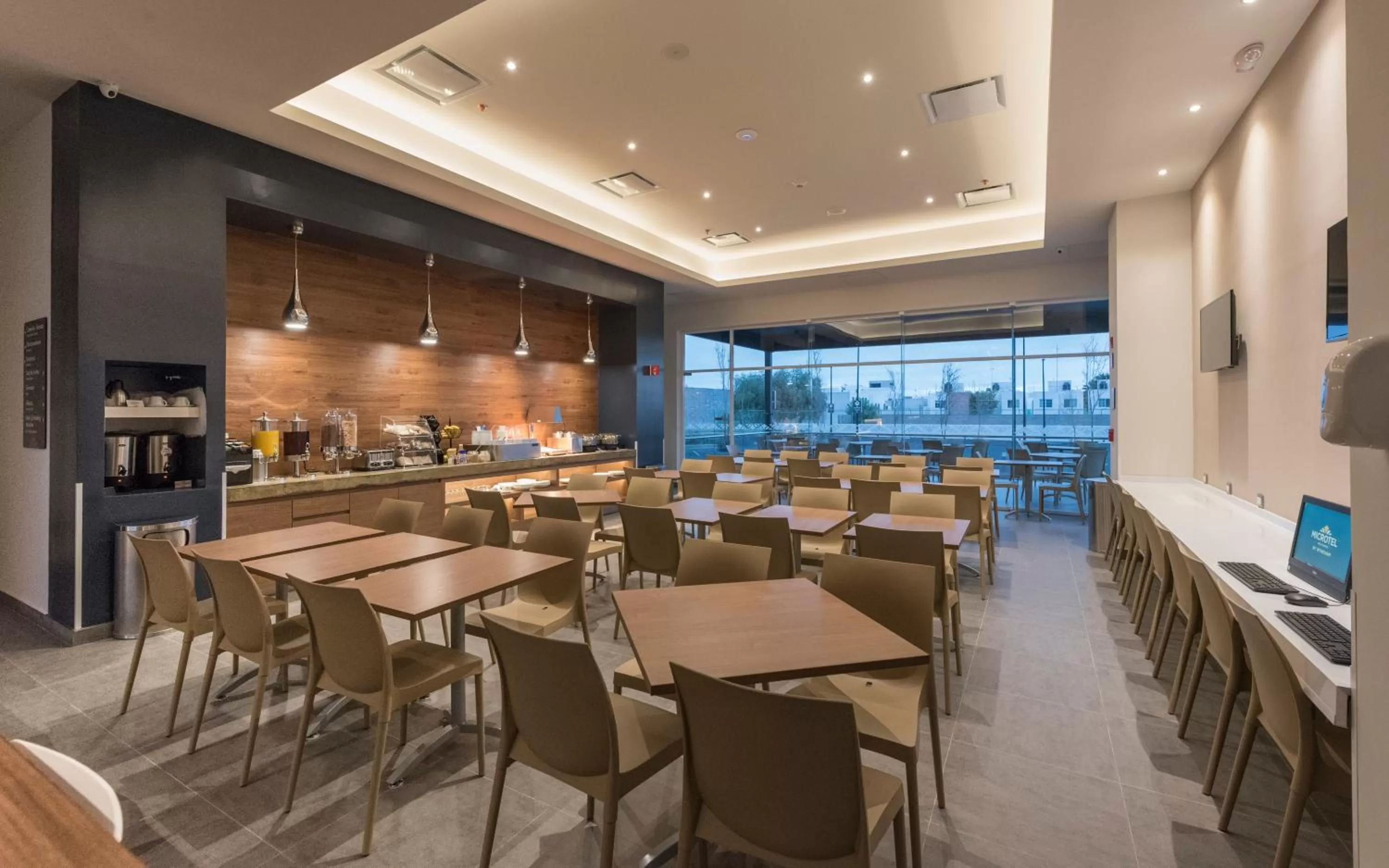 Restaurant/places to eat in Microtel Inn & Suites by Wyndham Irapuato