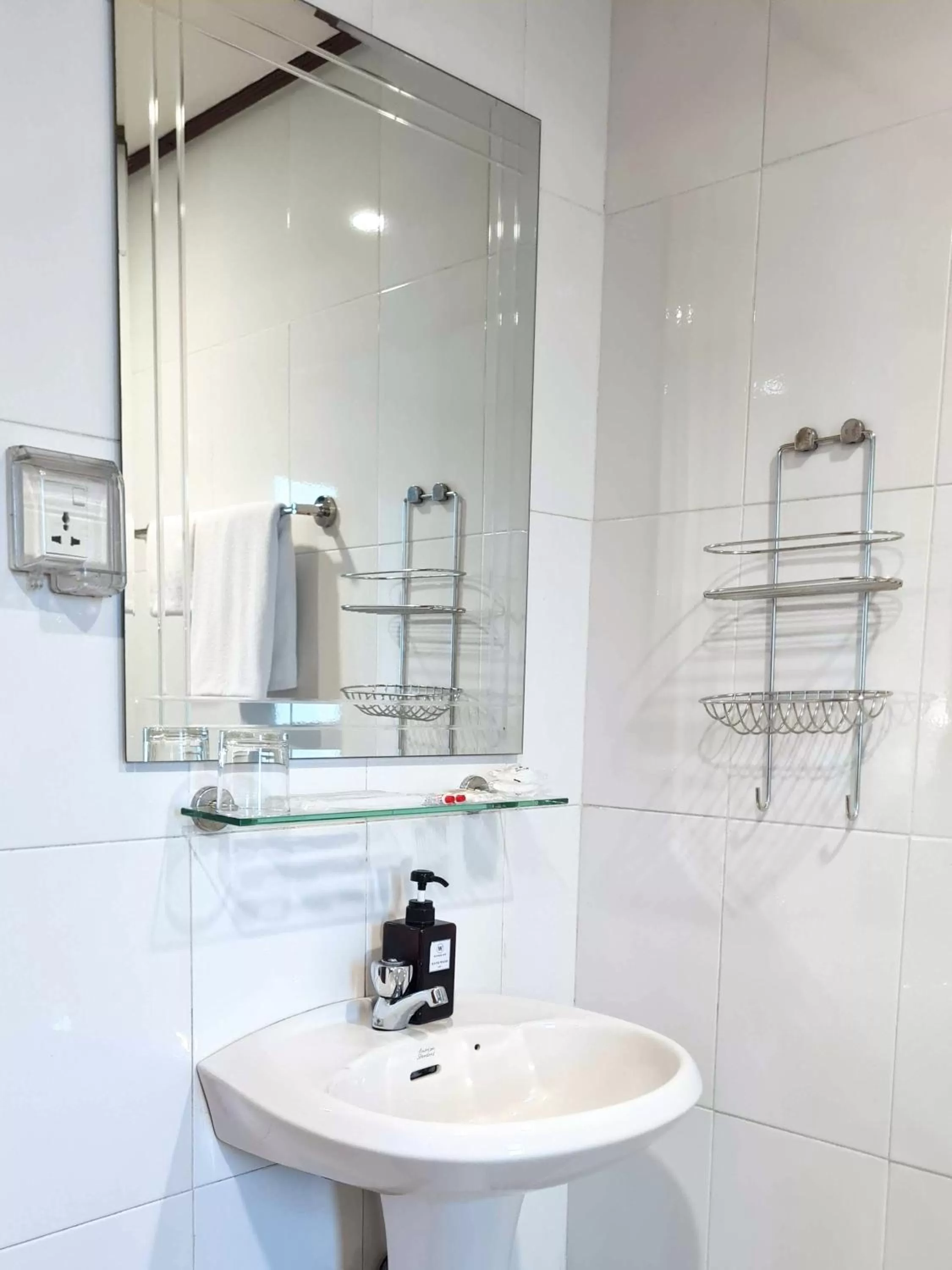 Bathroom in Winner Inn