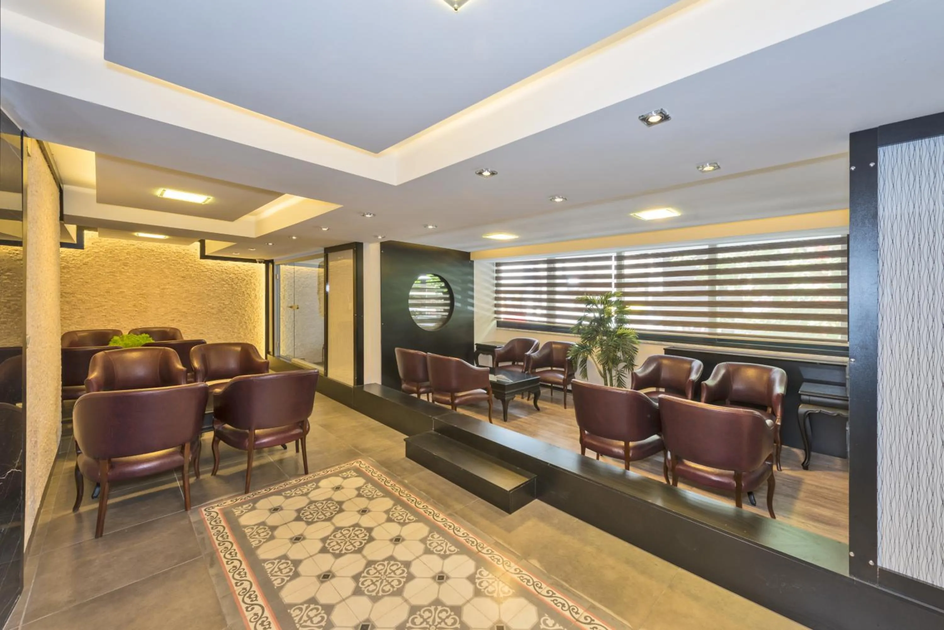 Lobby or reception in Erbazlar Hotel