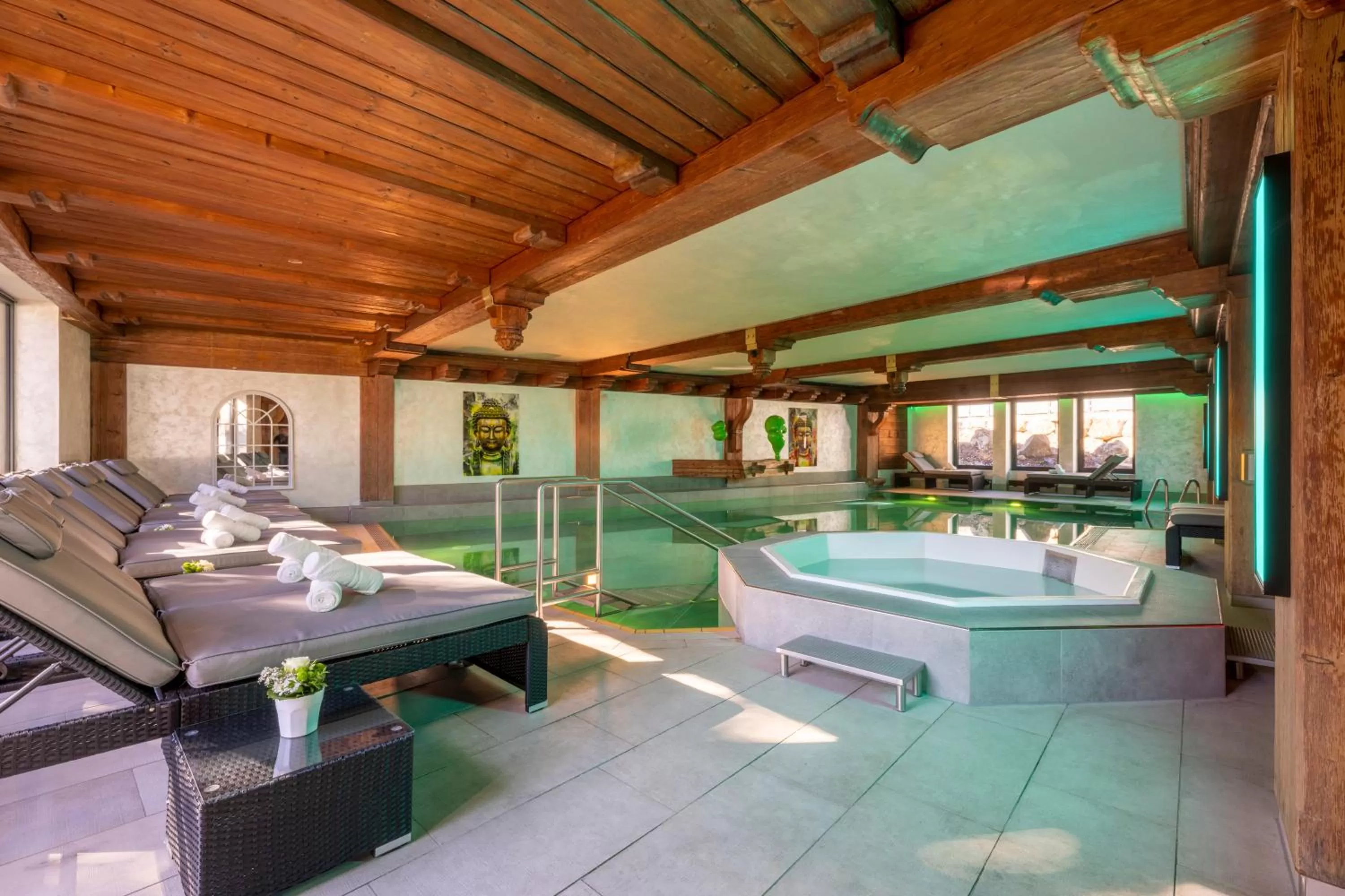 Hot Tub in Alpin & Wellness Resort Ludwig Royal