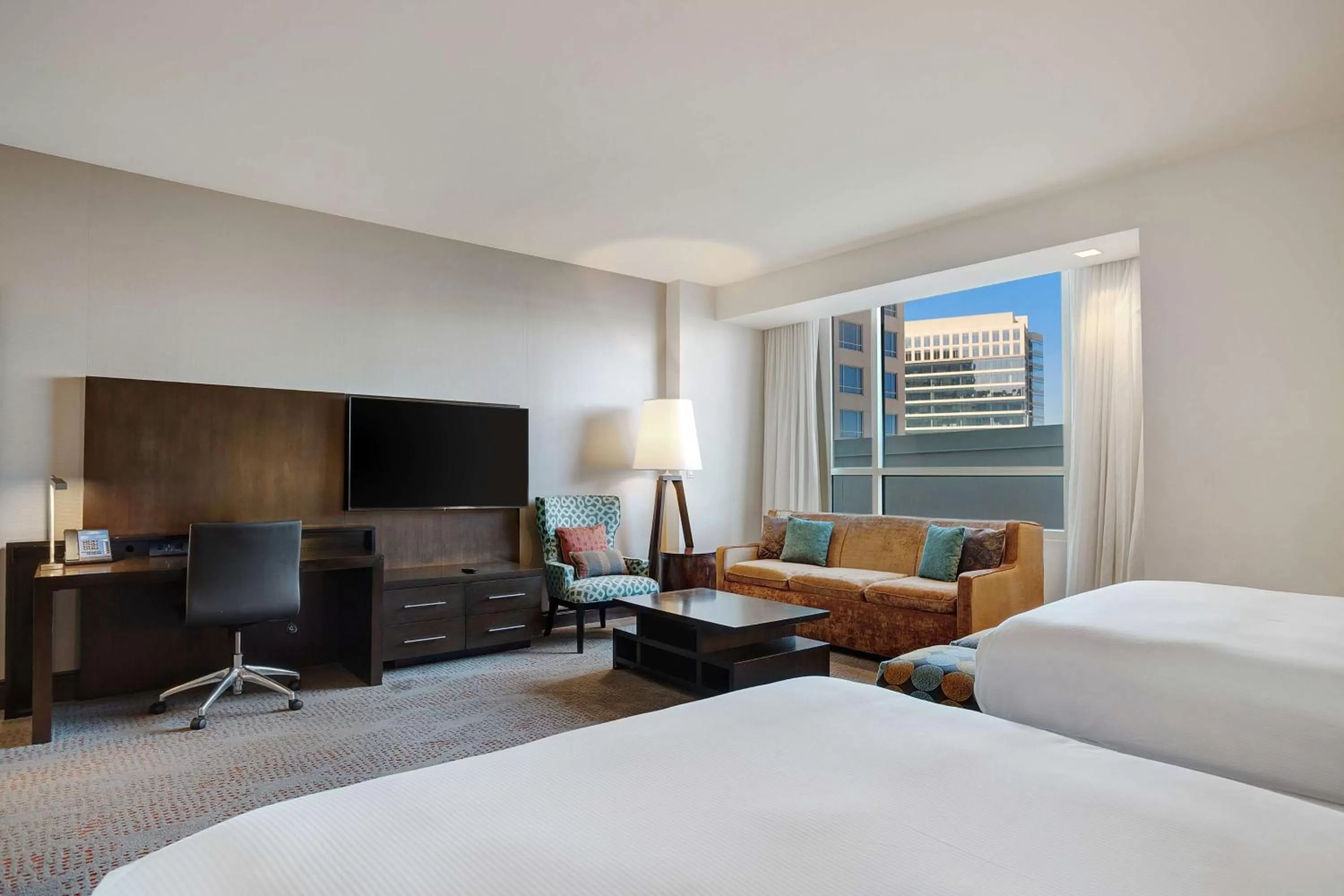 Photo of the whole room, Bed in Hilton Dallas/Plano Granite Park