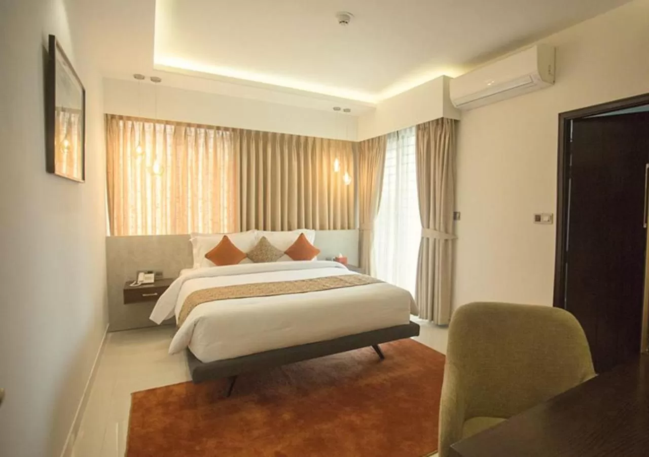 Bed in Jatra Flagship Dhaka Lake View