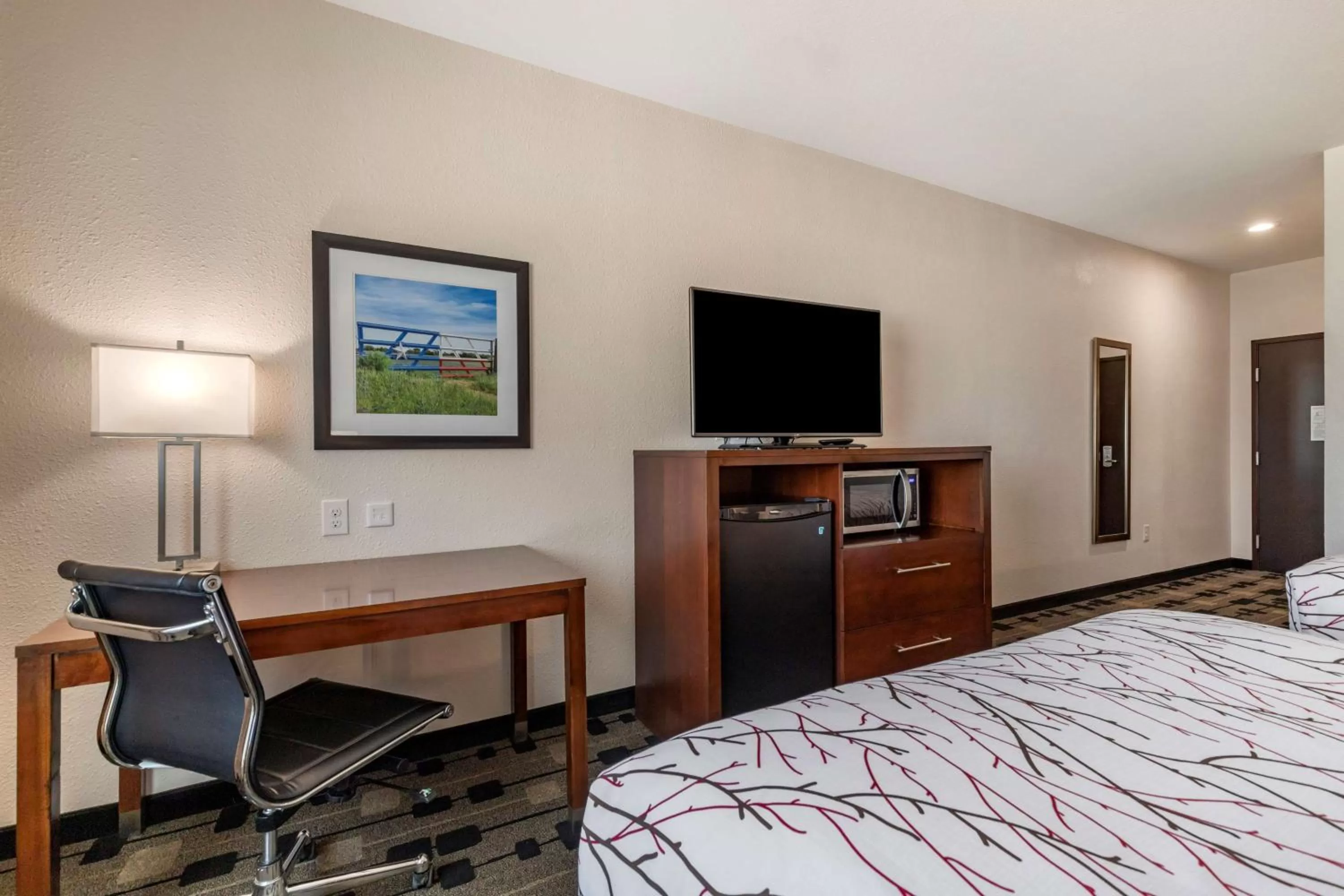 Bedroom in Best Western Plus Big Lake Inn