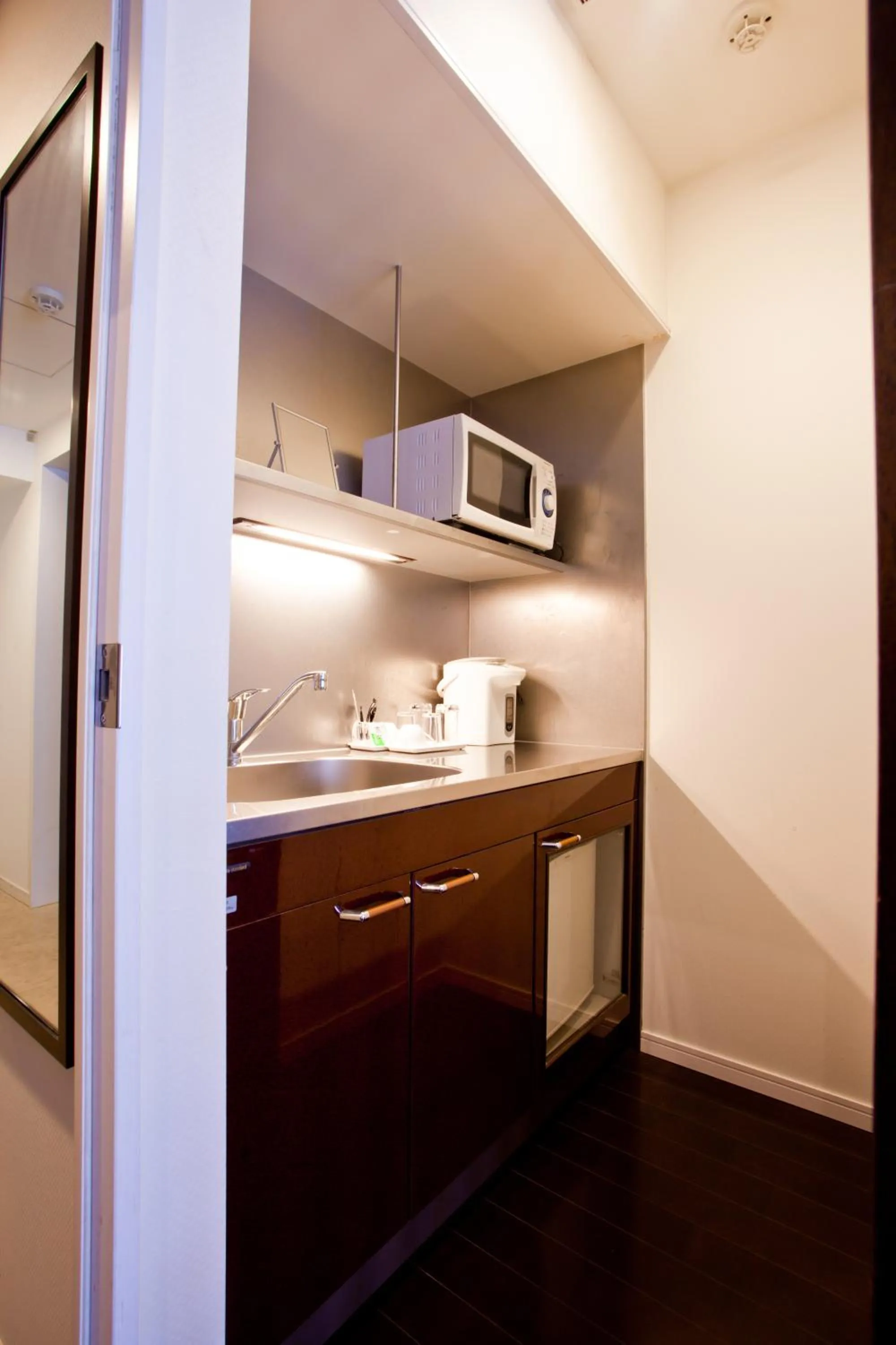 Kitchen or kitchenette in Kuretake Inn Premium Hamamatsucho